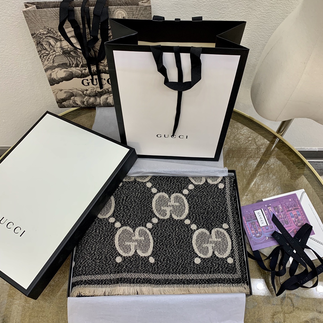 GUCCI古驰𝐺𝐺字母交织提花围巾598993
