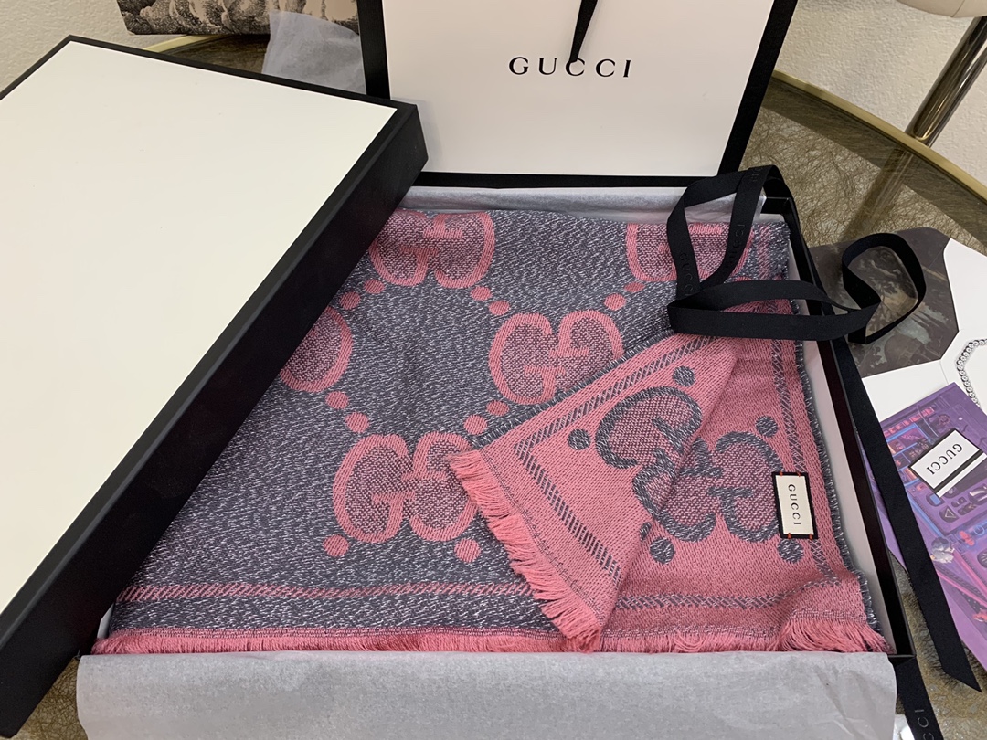 GUCCI古驰𝐺𝐺字母交织提花围巾598993