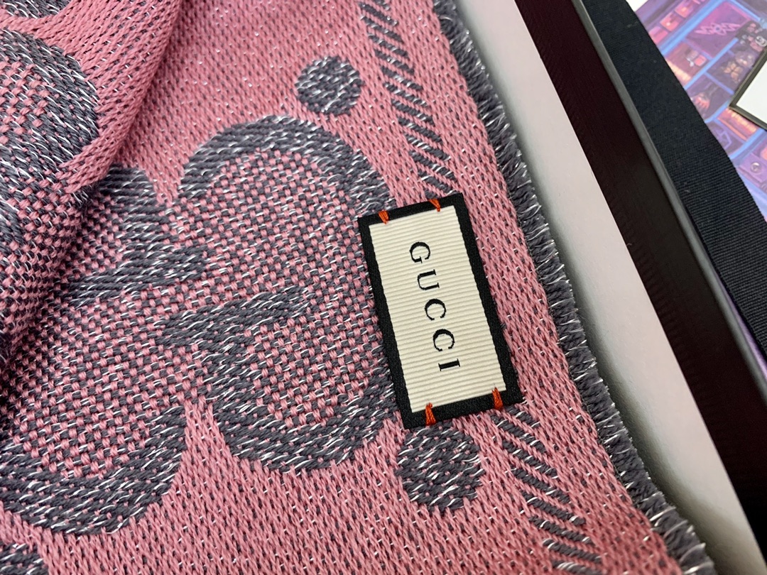 GUCCI古驰𝐺𝐺字母交织提花围巾598993