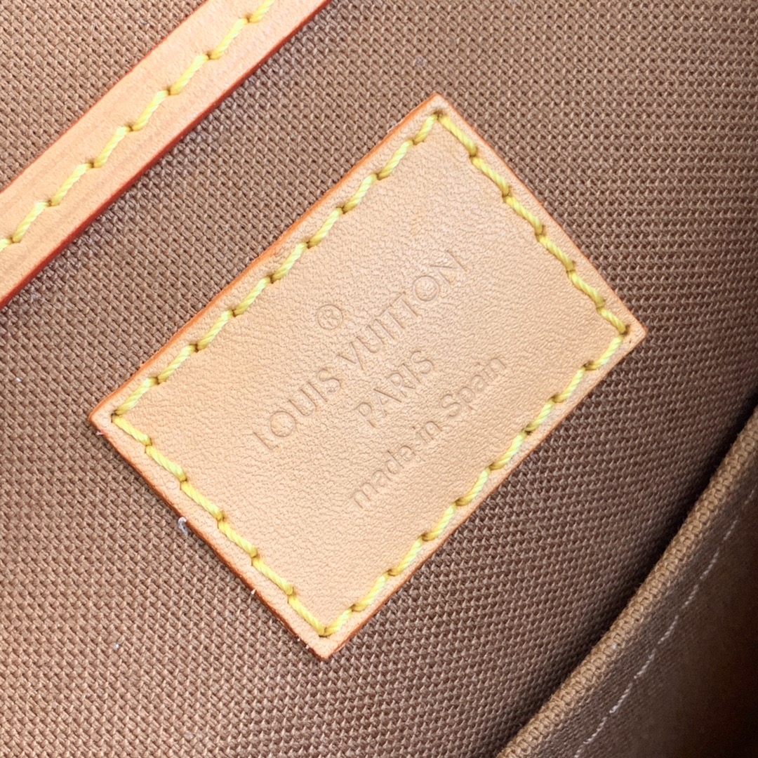 Louis Vuitton LV Montsouris BB 双肩包 M45502老花