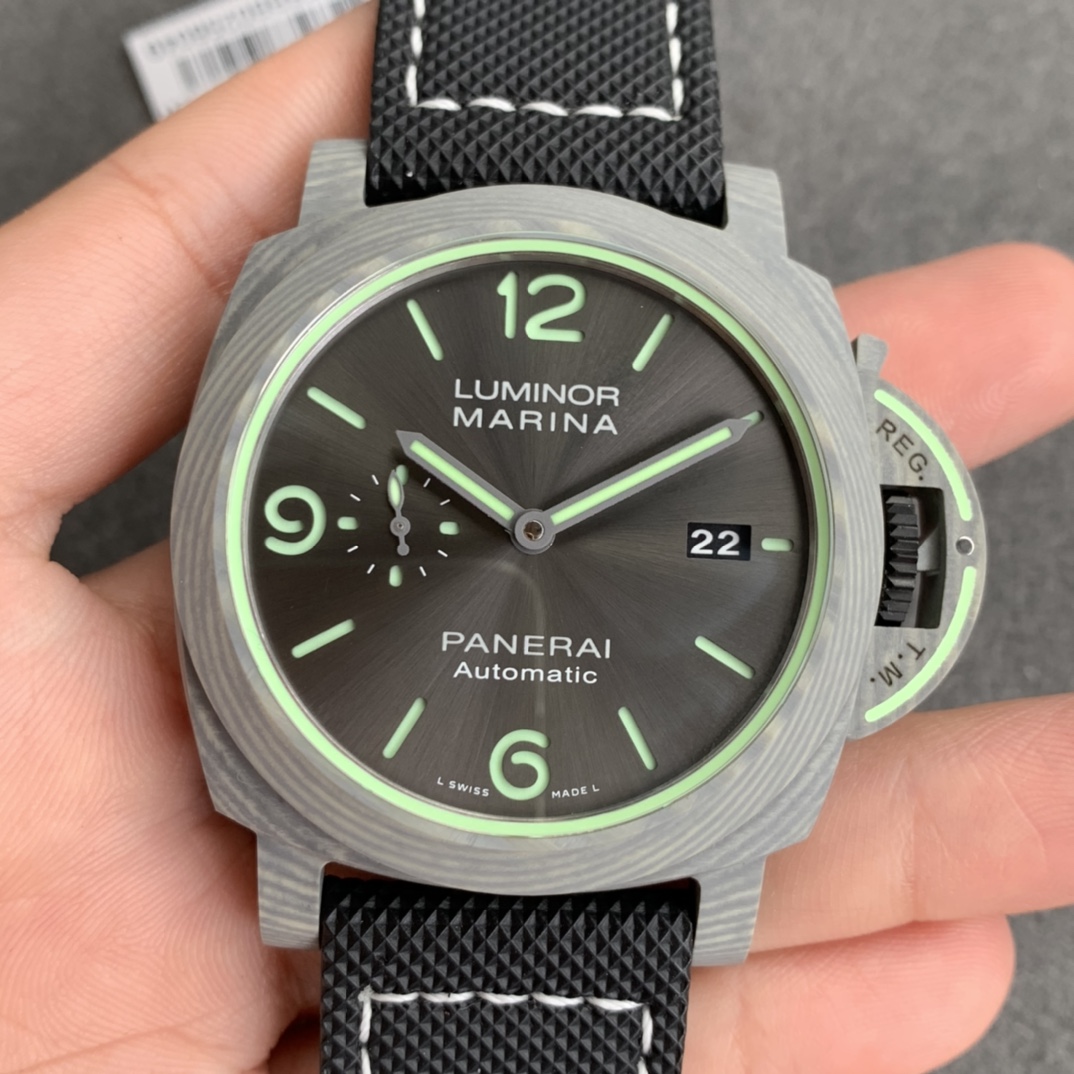 NO:145234,I believe in PAM for new VS products. Many people haven’t grabbed it!  It is so popular that it is hard to find a watch and is still out of stock. Then VS directly launched the PAM 1119 44mm (pre-sale, first come, first served) super luminous and beautiful!  Wear it, you are the brightest boy in this street.19860909VS新品相信PAM 很多人都没抢到！火爆到一表难求目前仍然断货,继而VS 直接推出PAM 1119 44mm（预售款,先到先得）超级夜光真心漂亮！戴上它你就是这条街（Gai）最亮的仔.,,Watch
