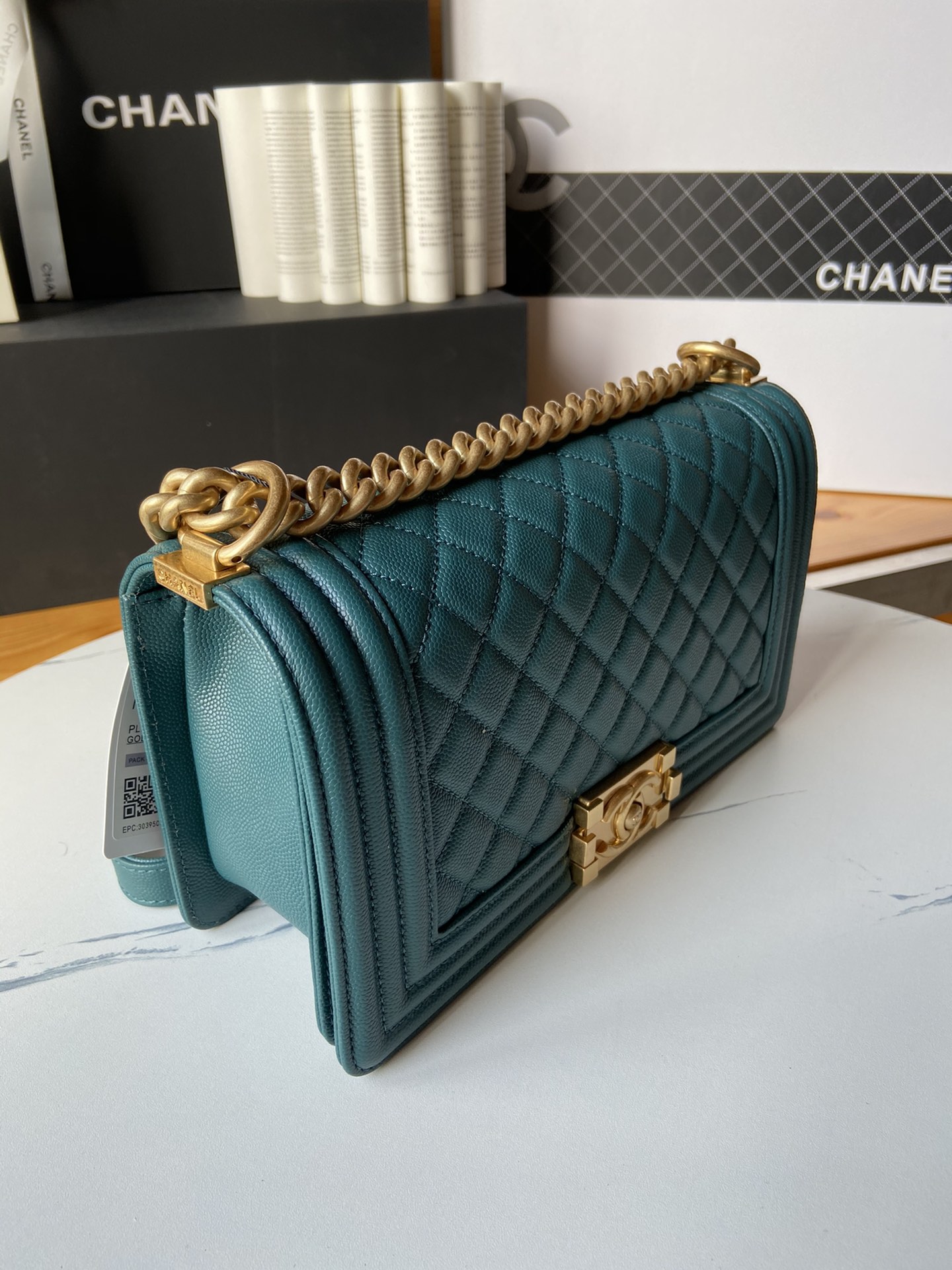 V格细球纹Chanel18秋冬爆款67086leboy系列V格进口细球纹小牛皮实物颜色非常漂亮原厂进口2