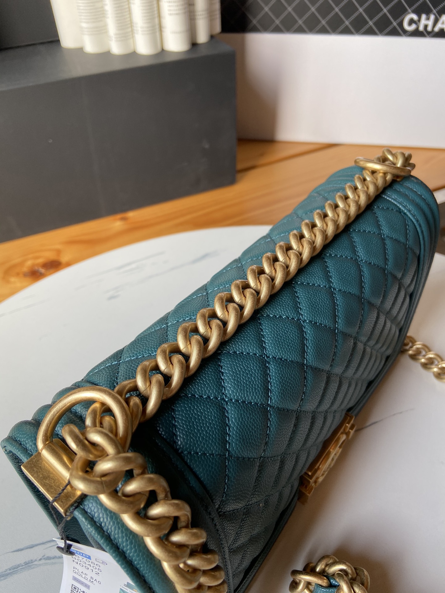 V格细球纹Chanel18秋冬爆款67086leboy系列V格进口细球纹小牛皮实物颜色非常漂亮原厂进口2