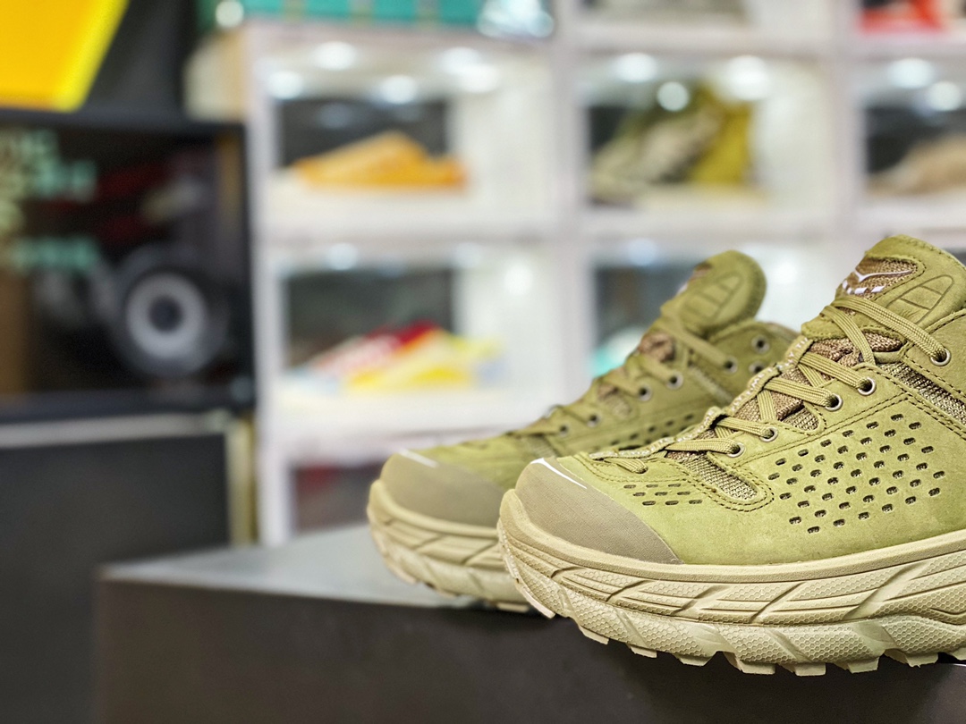 Engineered Garments x Hoka One “Tor Ultra Low” American emerging running shoe brand