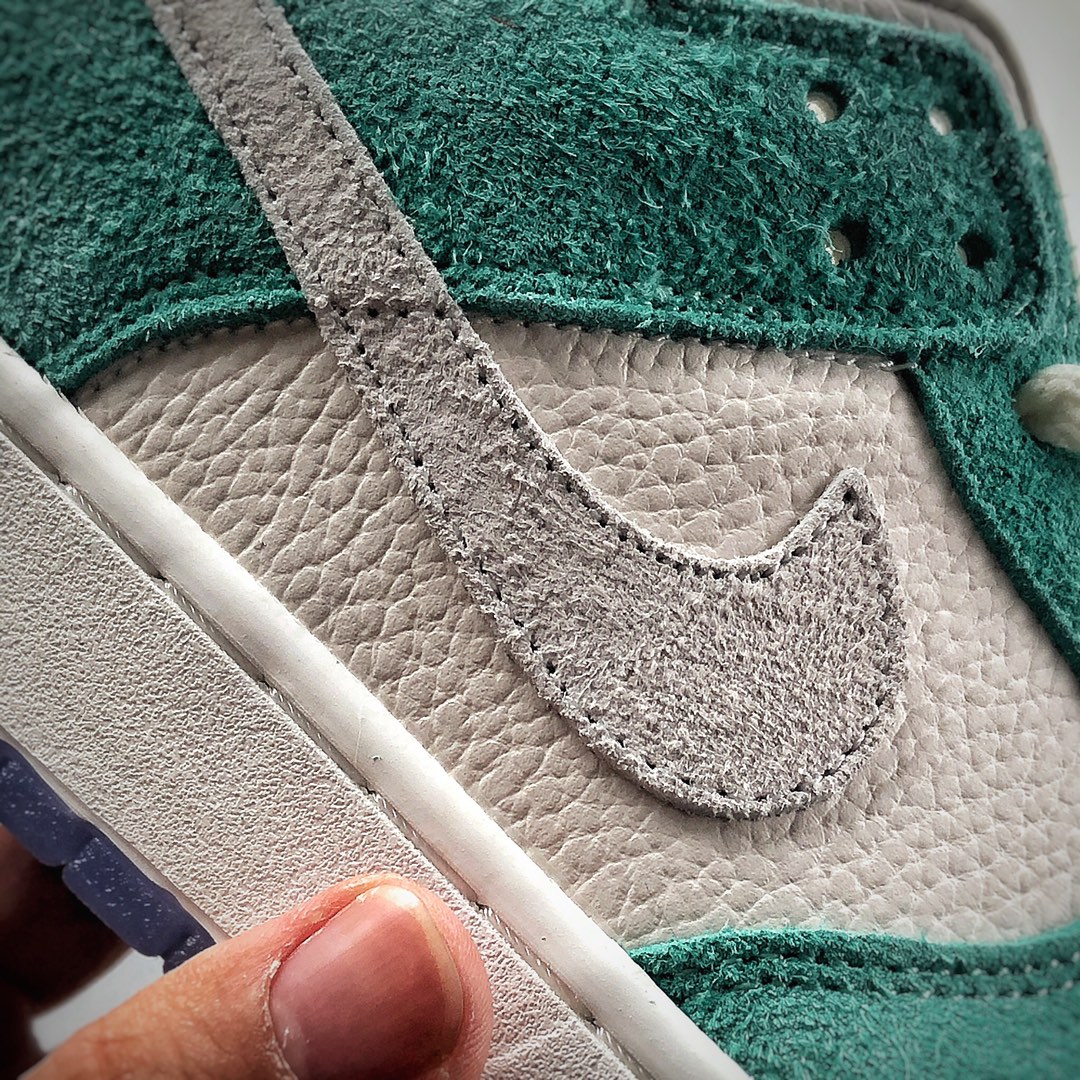 200  涡轮绿韩国品牌 Kasina 与 Nike 打造的的韩国限定湖水绿CZ6501-101