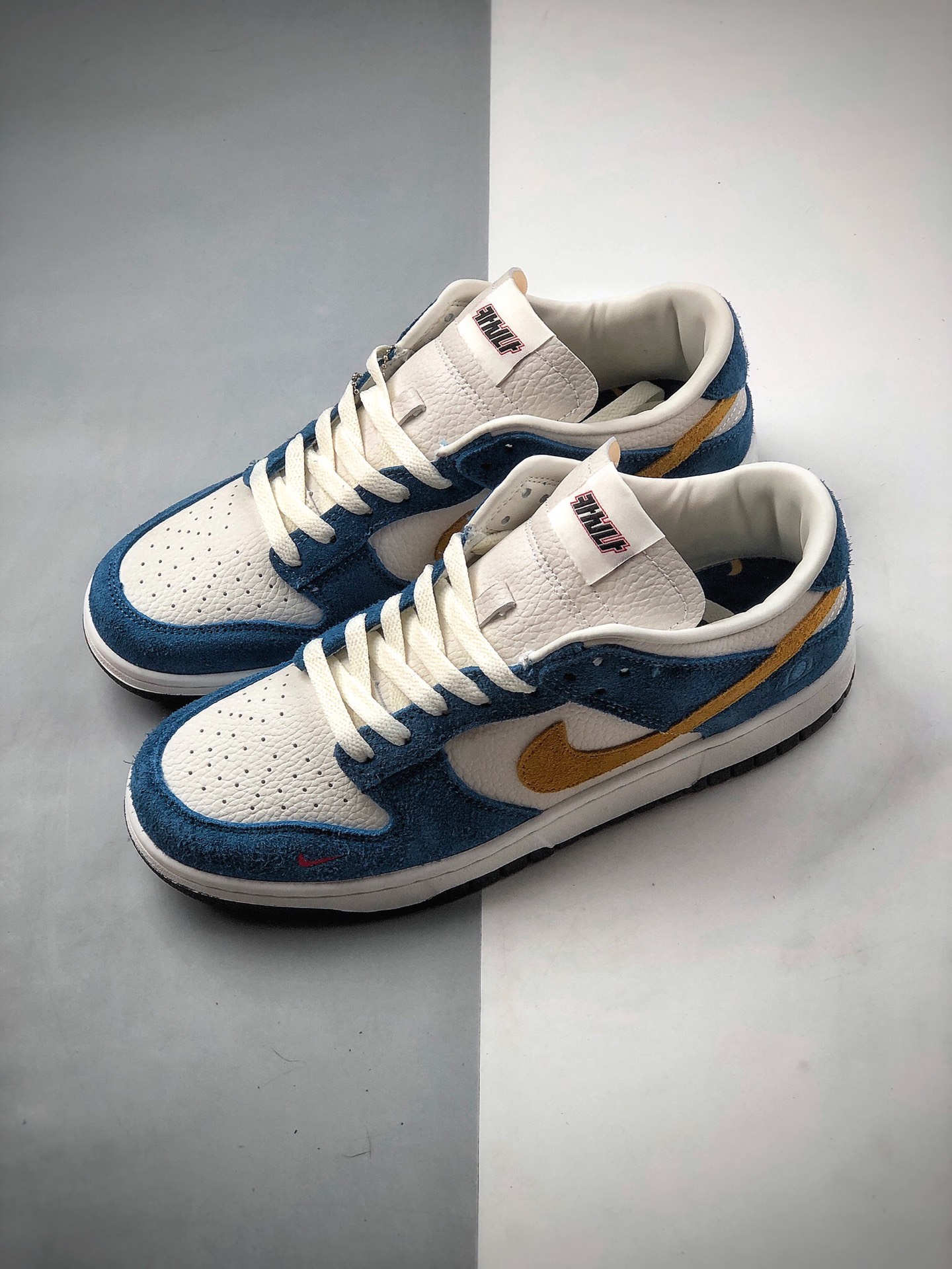 200  Kasina x Nike SB Dunk Low “80S Bus” 蓝黄 联名扣篮系列复古低帮休闲运动滑板板鞋CZ6501-100