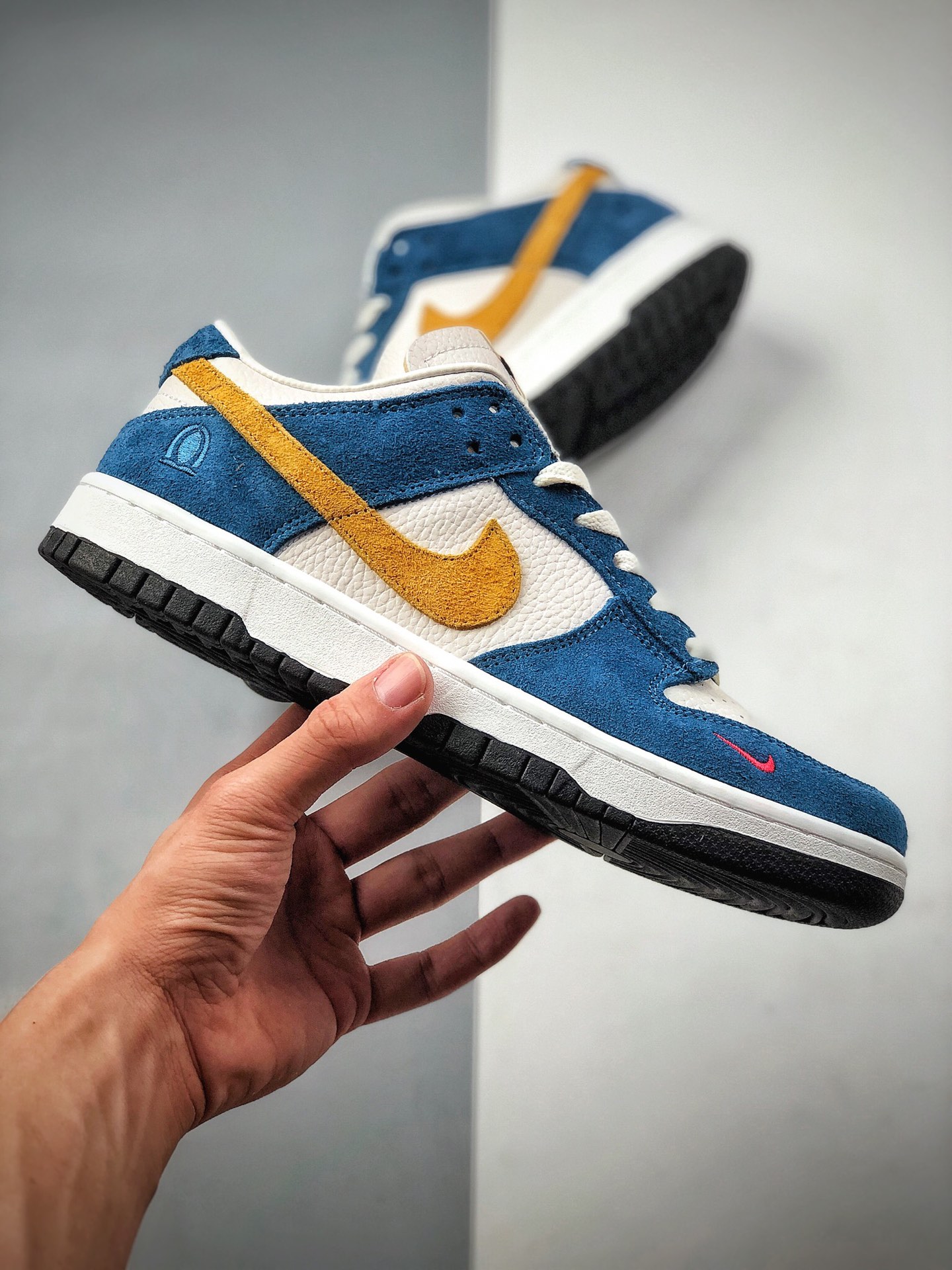 200  Kasina x Nike SB Dunk Low “80S Bus” 蓝黄 联名扣篮系列复古低帮休闲运动滑板板鞋CZ6501-100