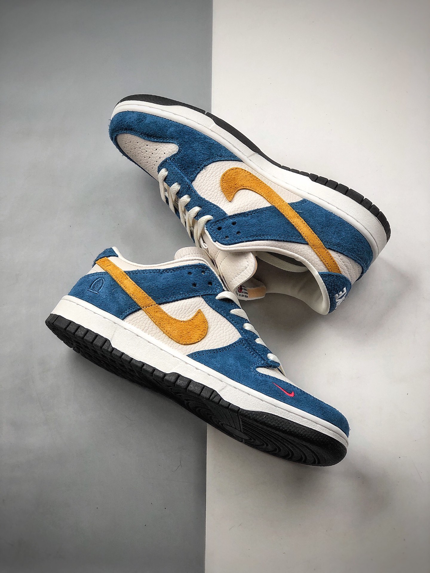 200  Kasina x Nike SB Dunk Low “80S Bus” 蓝黄 联名扣篮系列复古低帮休闲运动滑板板鞋CZ6501-100