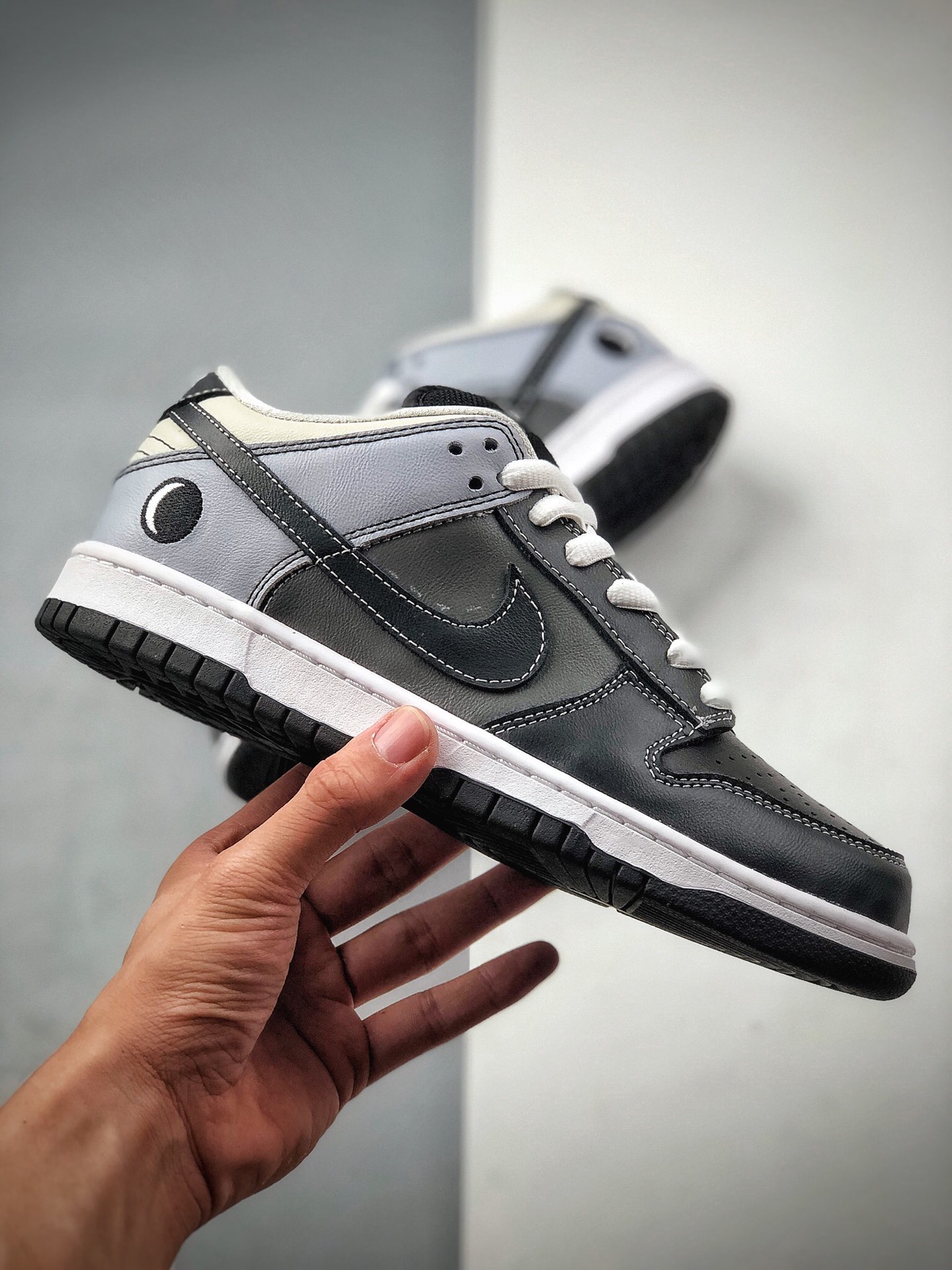 260  耐克 SB Nike Dunk SB 低帮休闲板鞋304292-001