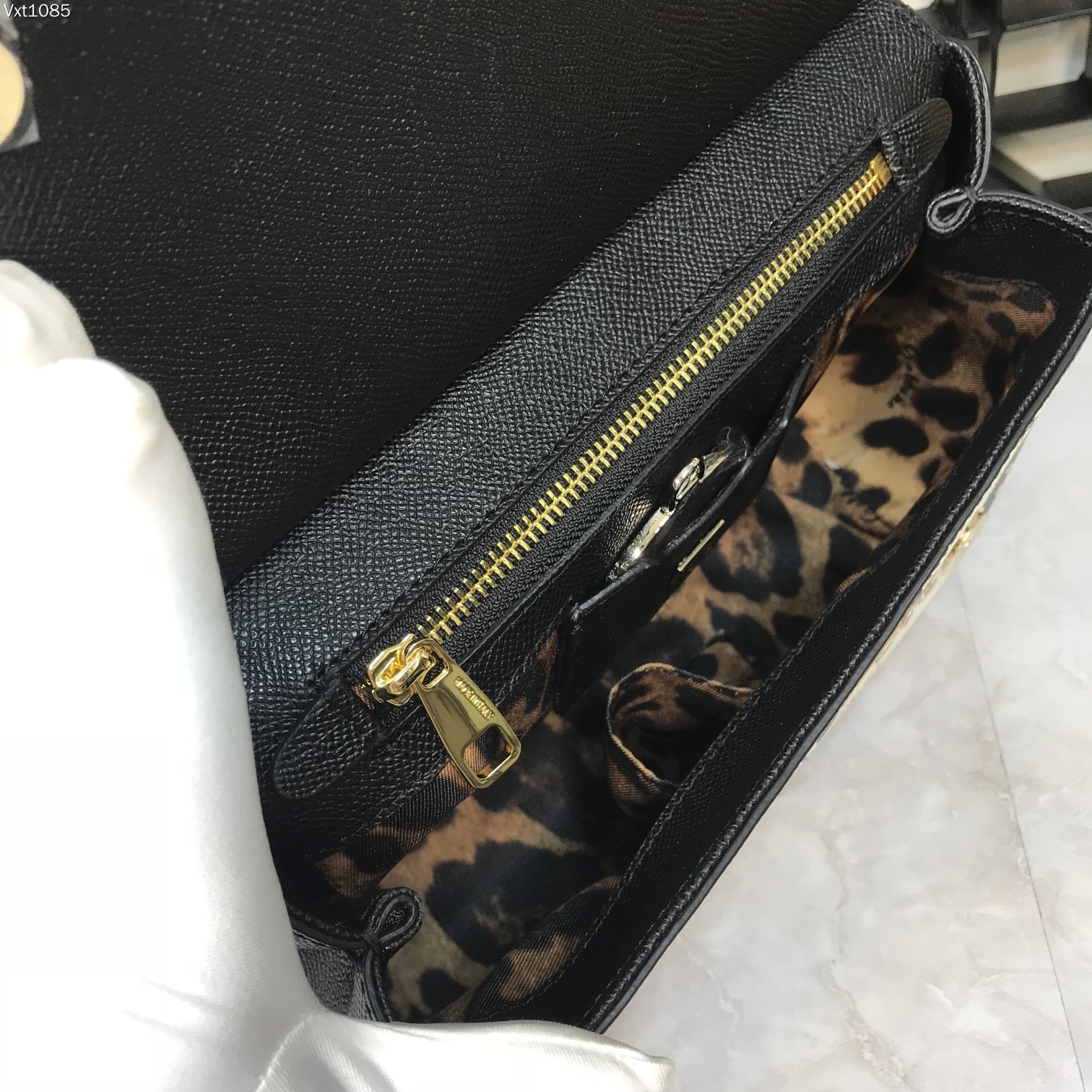 Dolce&Gabbana杜嘉班纳可斜挎配镜子海外代购专用品有范有气场全新包型任何搭配都可以只要有一颗时