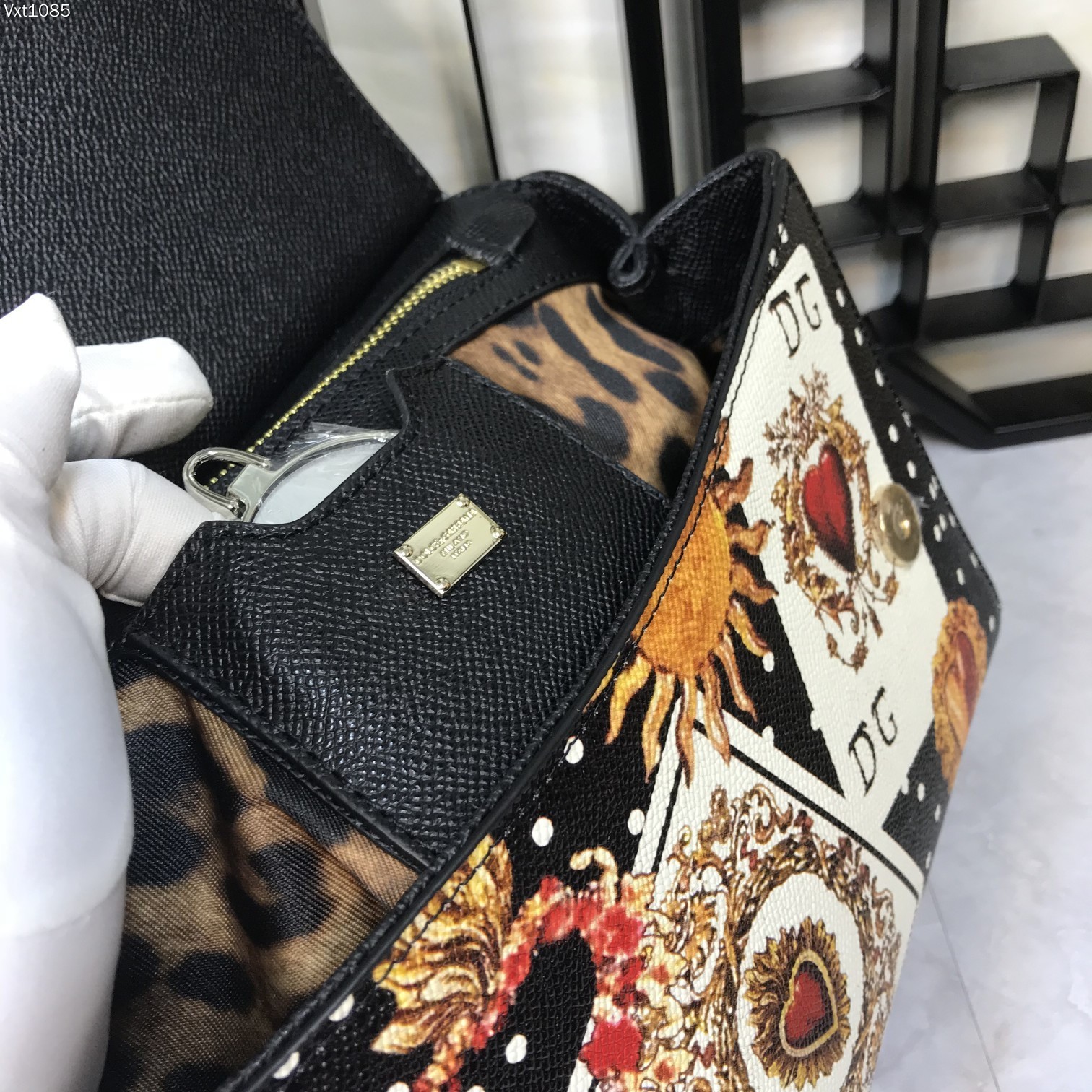 Dolce&Gabbana杜嘉班纳可斜挎配镜子海外代购专用品有范有气场全新包型任何搭配都可以只要有一颗时