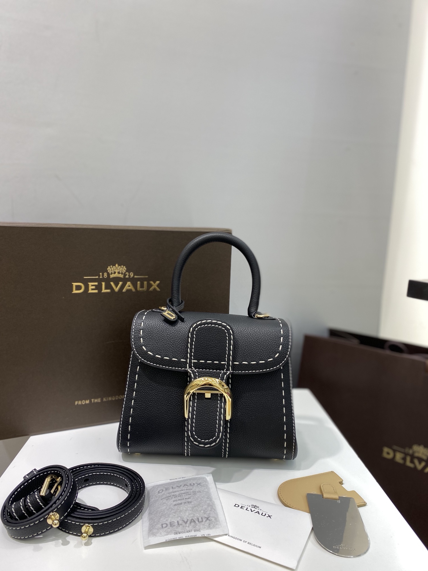 델보 가방 Delvaux 17006
