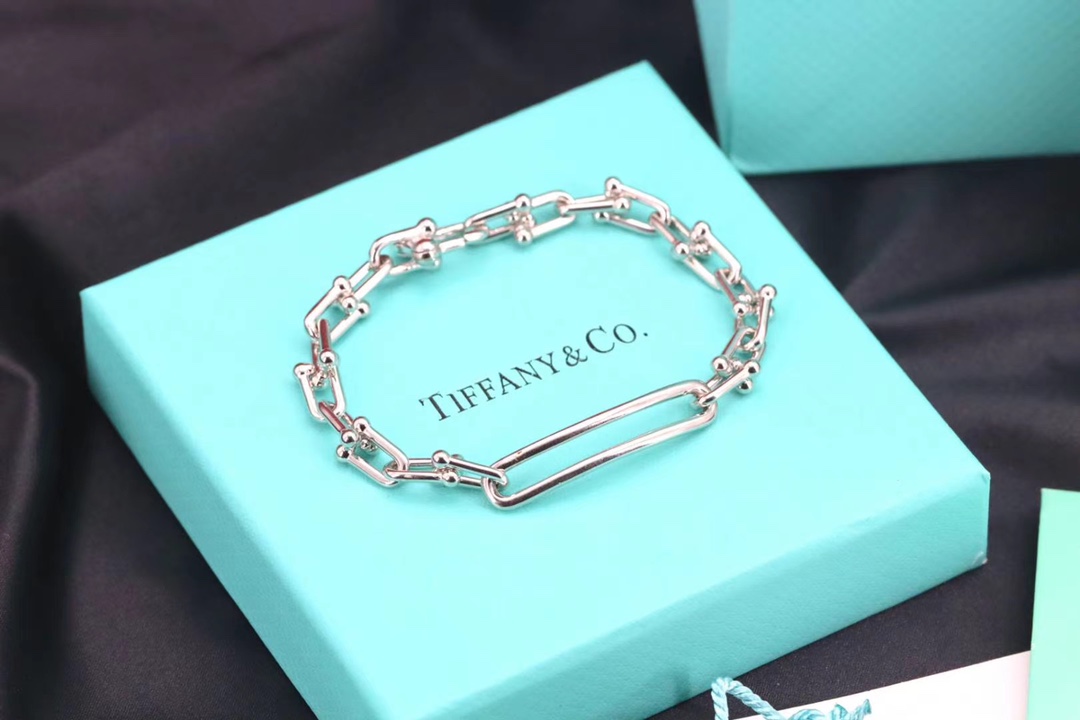 Tiffany & Co. Tiffany&Co. hardwear 回行竹节搭扣手链