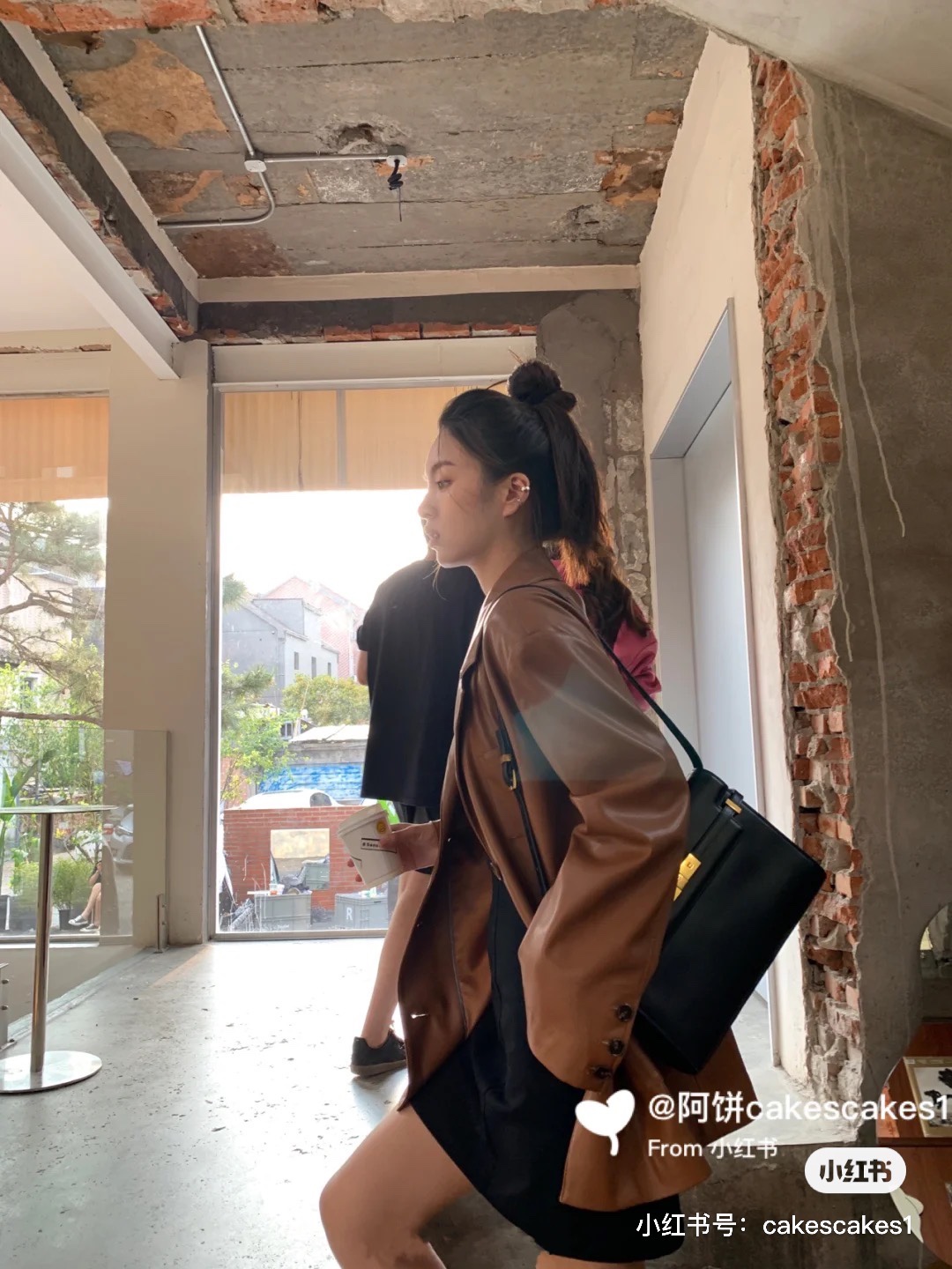 Ysl 𝑴𝒂𝒏𝒉𝒂𝒕𝒕𝒂𝒏 29CM曼哈顿法棍包 579271黑色牙签纹金扣