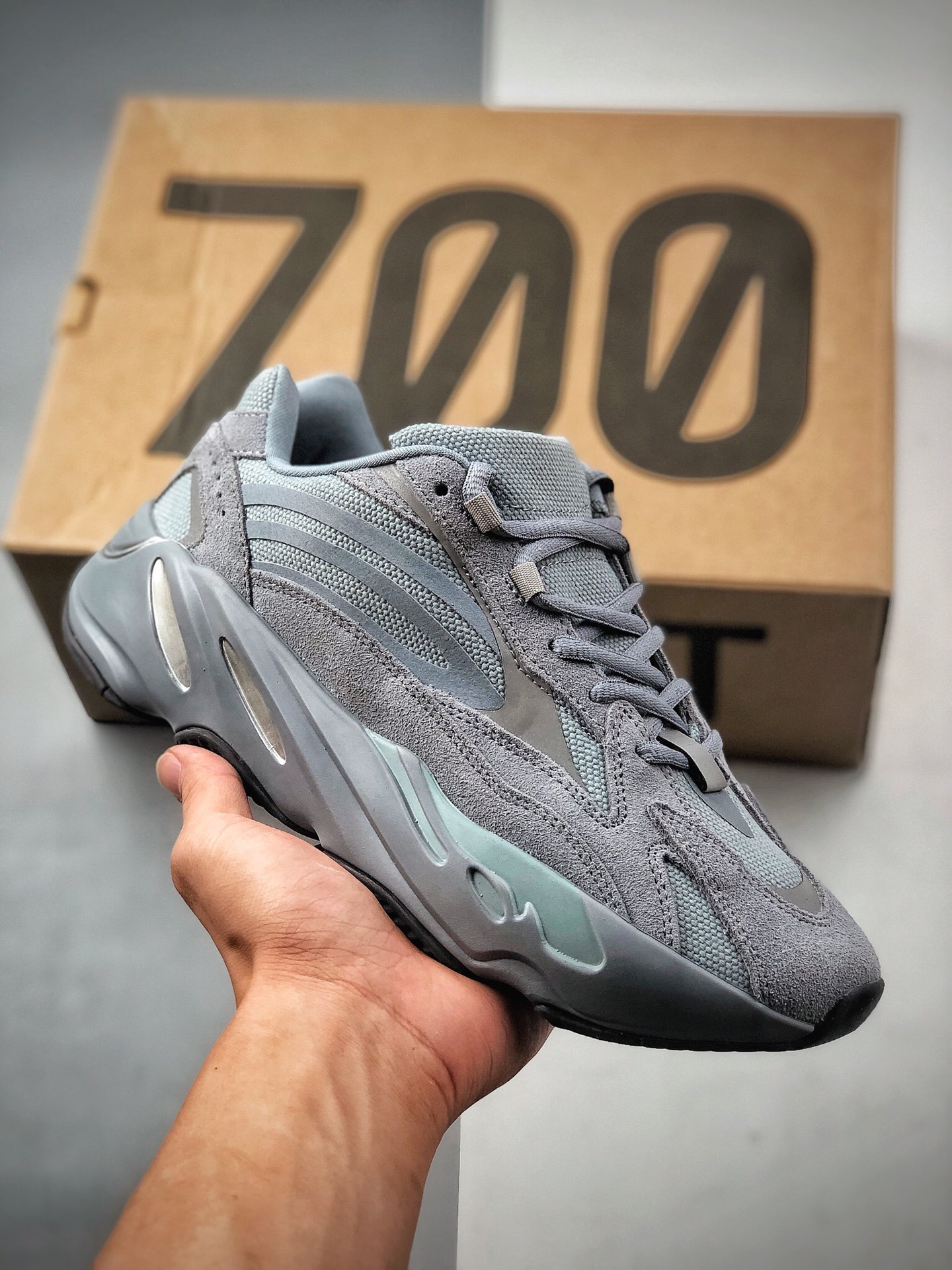 Zapatillas Adidas Yeezy Boost 700 para papá. Correcta piel de primera capa, textura incomparable, con mediasu…