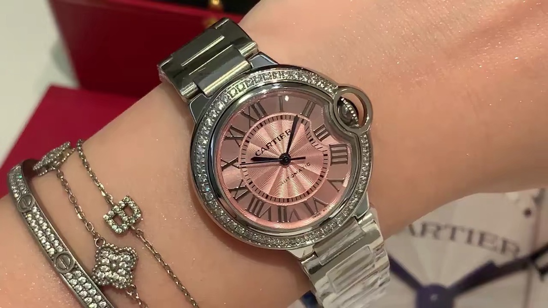Cartier 卡地亚蓝气球系列33尺寸女表视频欣赏
