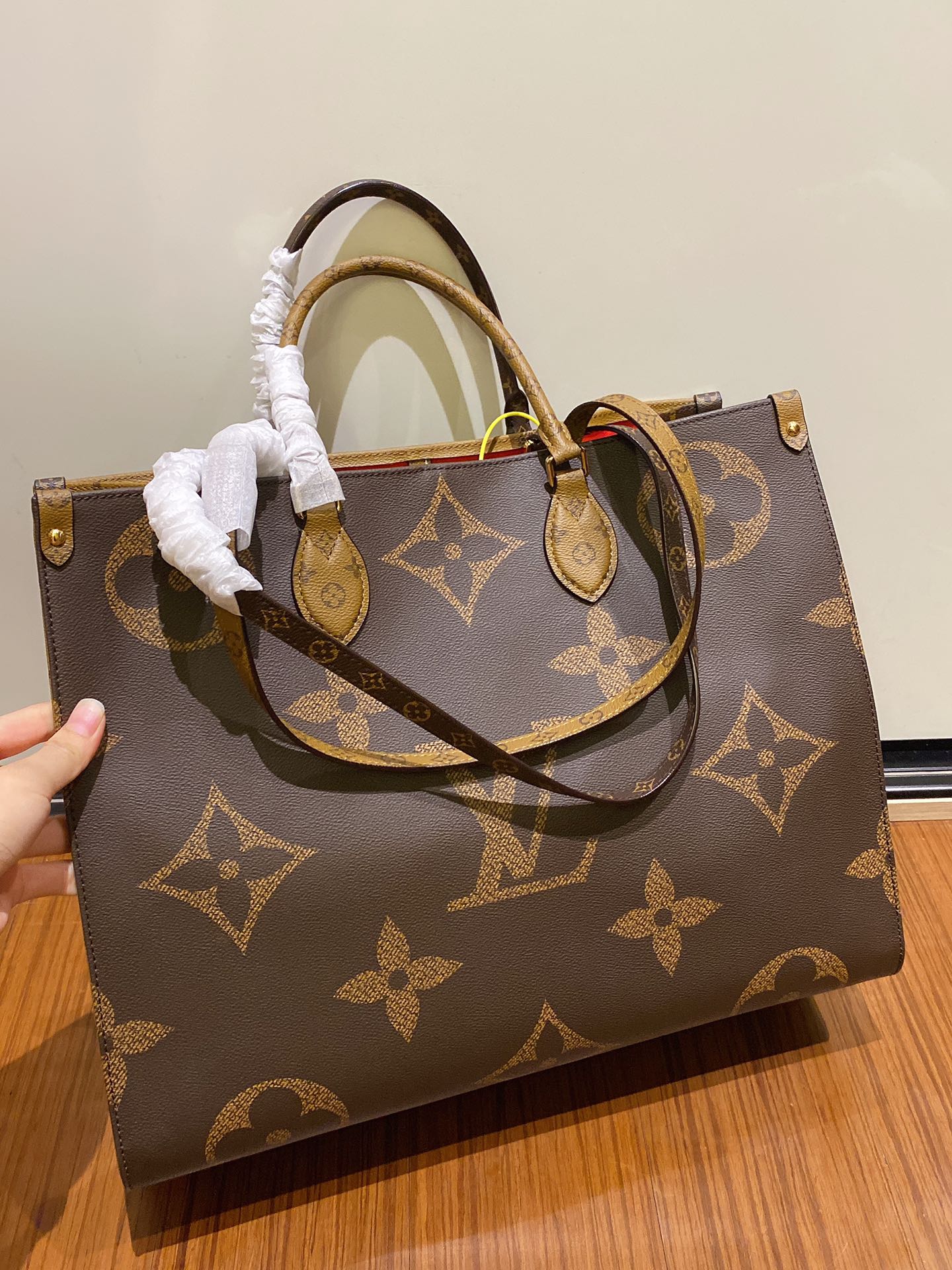 Louis Vuitton Handbags Tote Bags