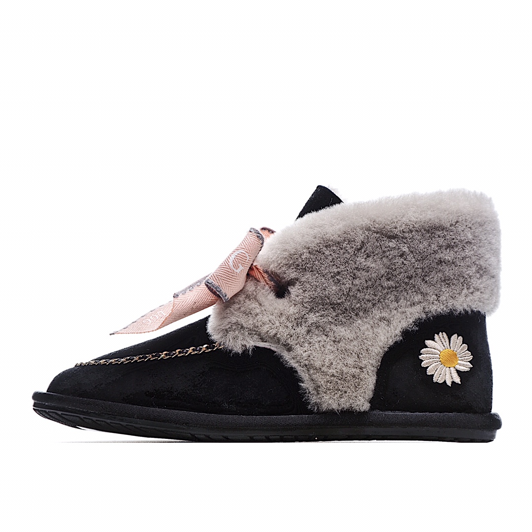 J0 UGG Kallen 凯琳五代 雪地靴 皮毛一体 加绒保暖 附送两根丝带随意搭配 小雏菊🌼元素 外翻毛口 小香风金属包边 时尚流行 官方原材牛反绒 超细腻版型 做工用料足