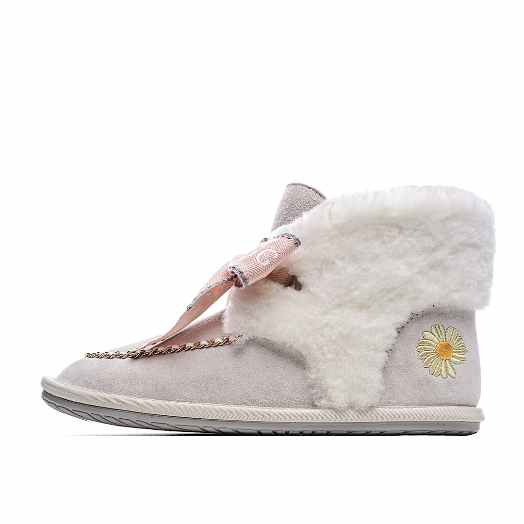 J0 UGG Kallen 凯琳五代 雪地靴 皮毛一体 加绒保暖 附送两根丝带随意搭配 小雏菊🌼元素 外翻毛口 小香风金属包边 时尚流行 官方原材牛反绒 超细腻版型 做工用料足