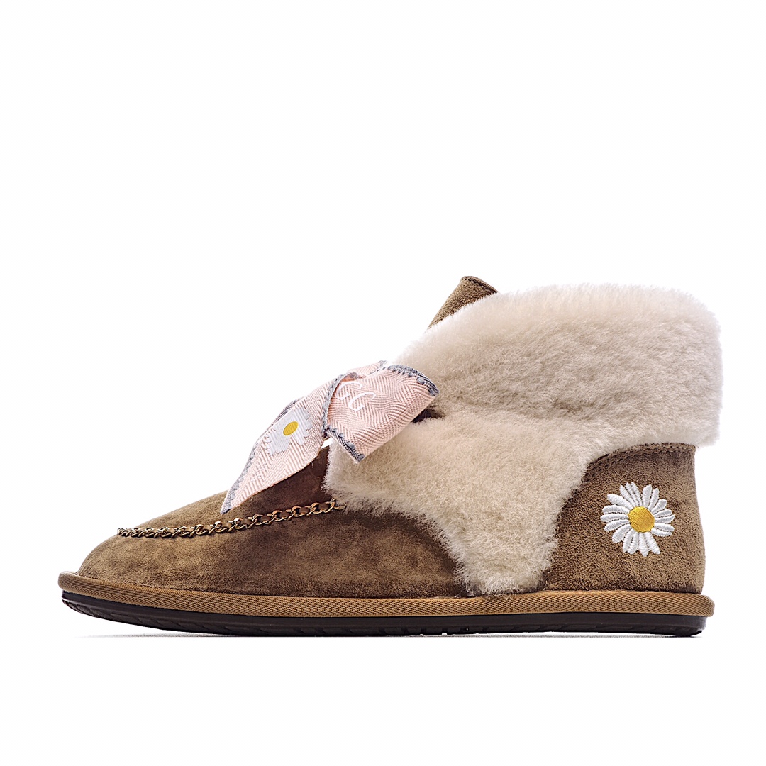 J0 UGG Kallen 凯琳五代 雪地靴 皮毛一体 加绒保暖 附送两根丝带随意搭配 小雏菊🌼元素 外翻毛口 小香风金属包边 时尚流行 官方原材牛反绒 超细腻版型 做工用料足