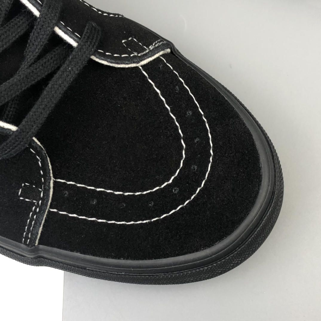 160 Vans Sk8-Hi 经典暗黑蜘蛛网安纳海姆高帮休闲硫化板鞋 VN0A38GF1JJ