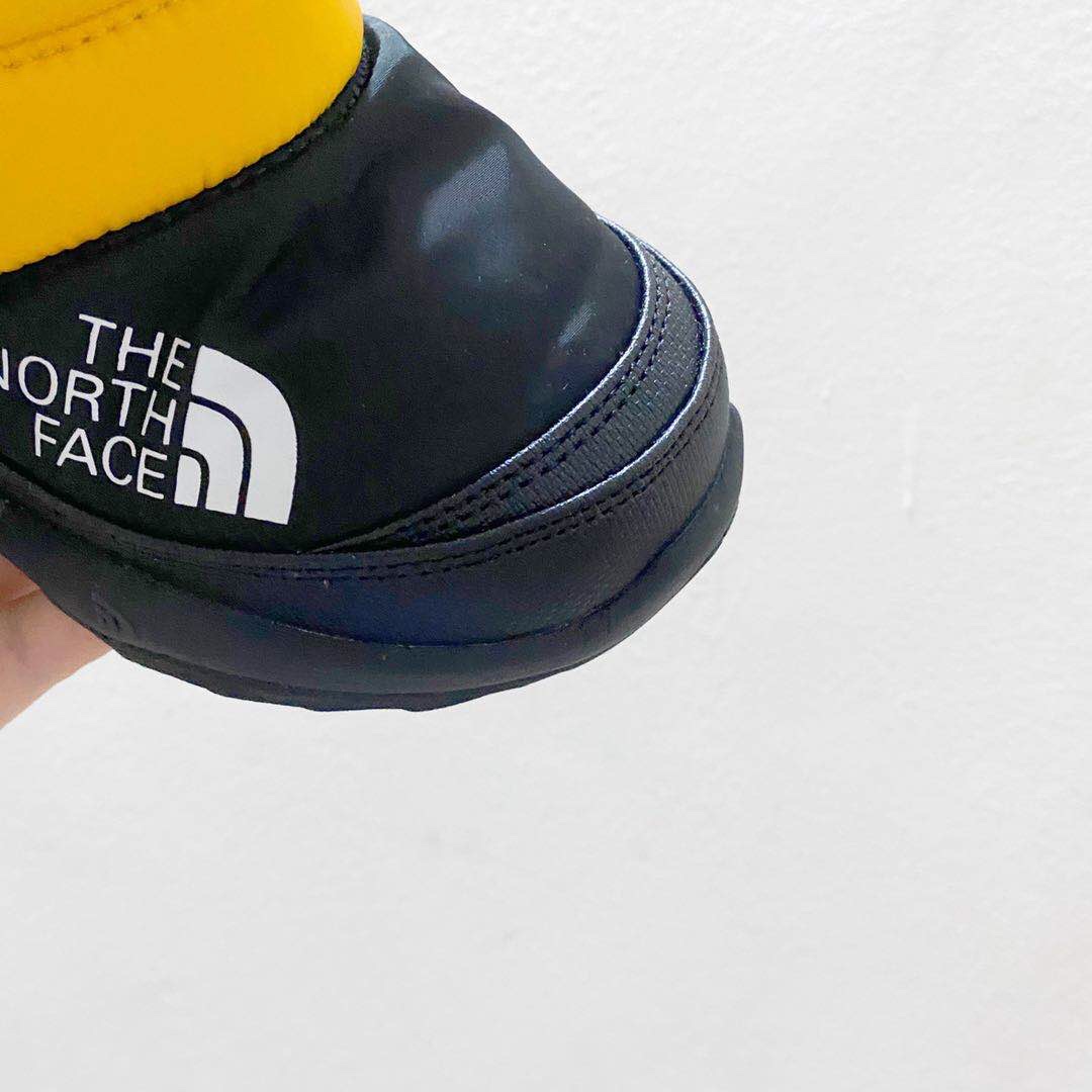 图片[4]-北面高帮儿童雪地靴 尺码：24-39码 让宝贝的脚丫穿上羽绒服，超级暖和宝贝再也不怕冷到脚了❤️防滑耐磨大底✔️内里高帮加绒加厚，保暖舒适❄️-选品中心