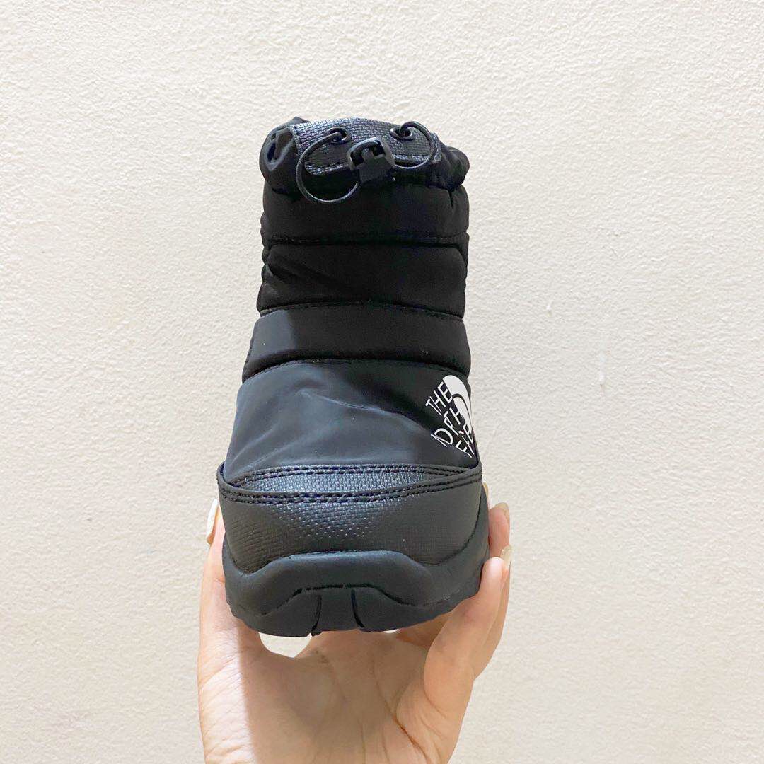 图片[2]-北面高帮儿童雪地靴 尺码：24-39码 让宝贝的脚丫穿上羽绒服，超级暖和宝贝再也不怕冷到脚了❤️防滑耐磨大底✔️内里高帮加绒加厚，保暖舒适❄️-选品中心