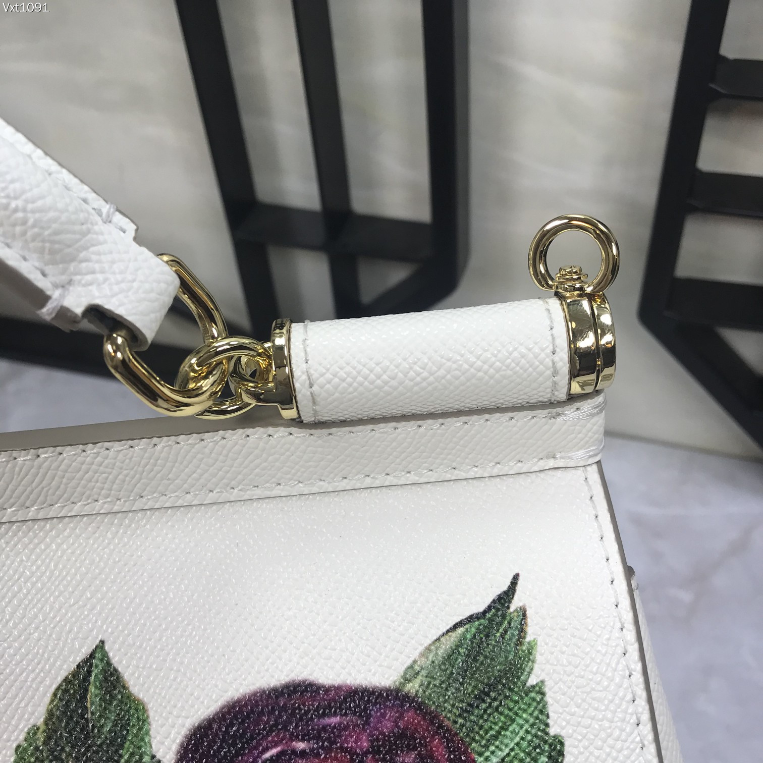 Dolce&Gabbana杜嘉班纳明星同款斜挎包可斜挎配镜子海外代购专用品有范有气场全新包型任何搭配都可