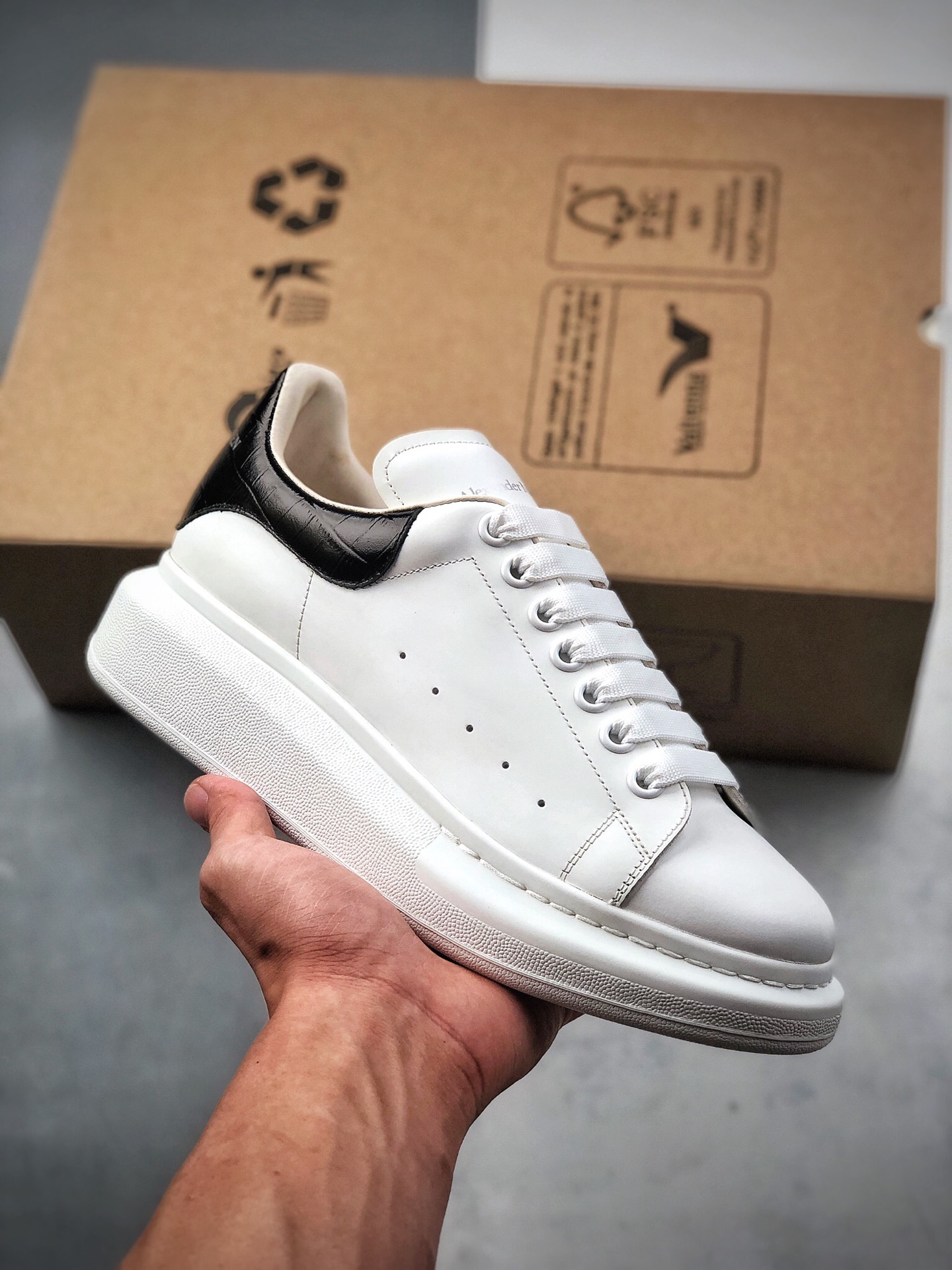 480  代购指定版本芯片可扫 Alexander McQueen/亚历山大麦昆