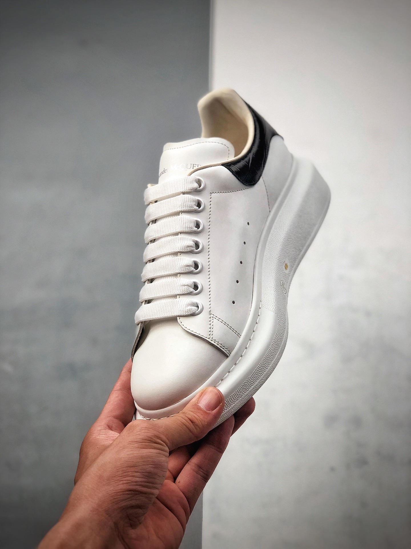 480  代购指定版本芯片可扫 Alexander McQueen/亚历山大麦昆