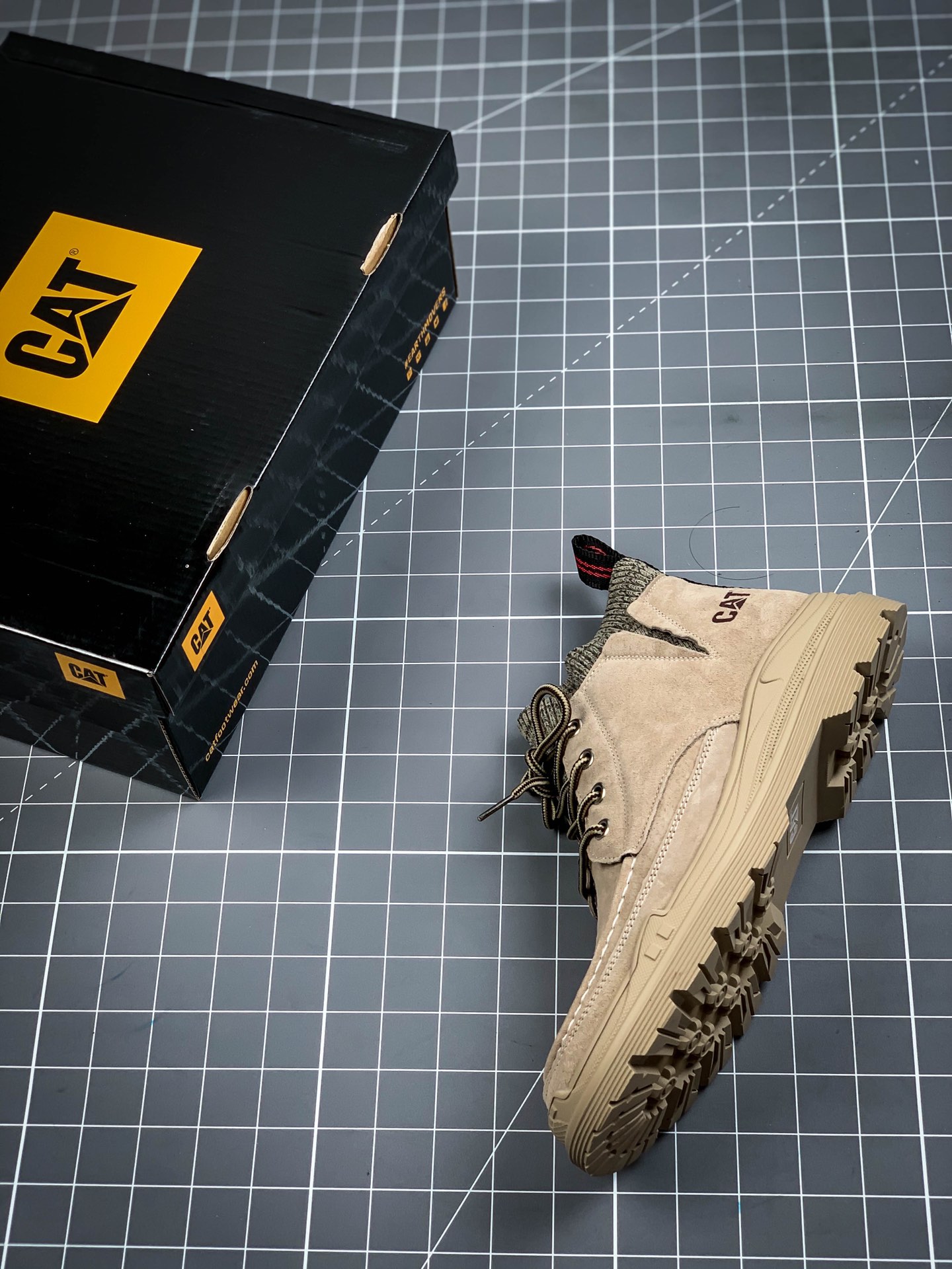 250  CAT FOOTWEAR/ CAT 卡特P722056工装休闲复古潮鞋