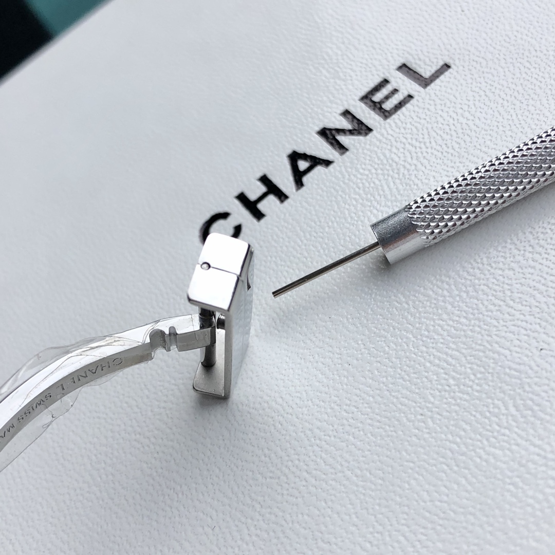 Chanel Watch 6572
