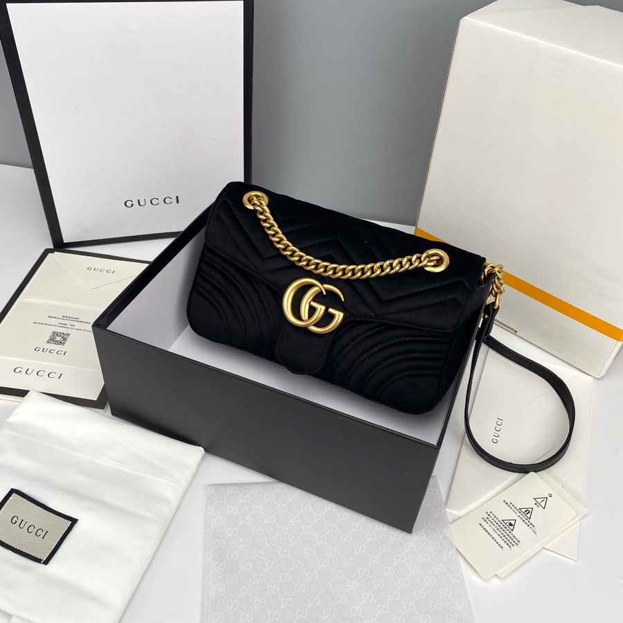 CHANEL Novelties Cosmetics Mini Bag Mini Bag Pouch Black Limited Edition RARE