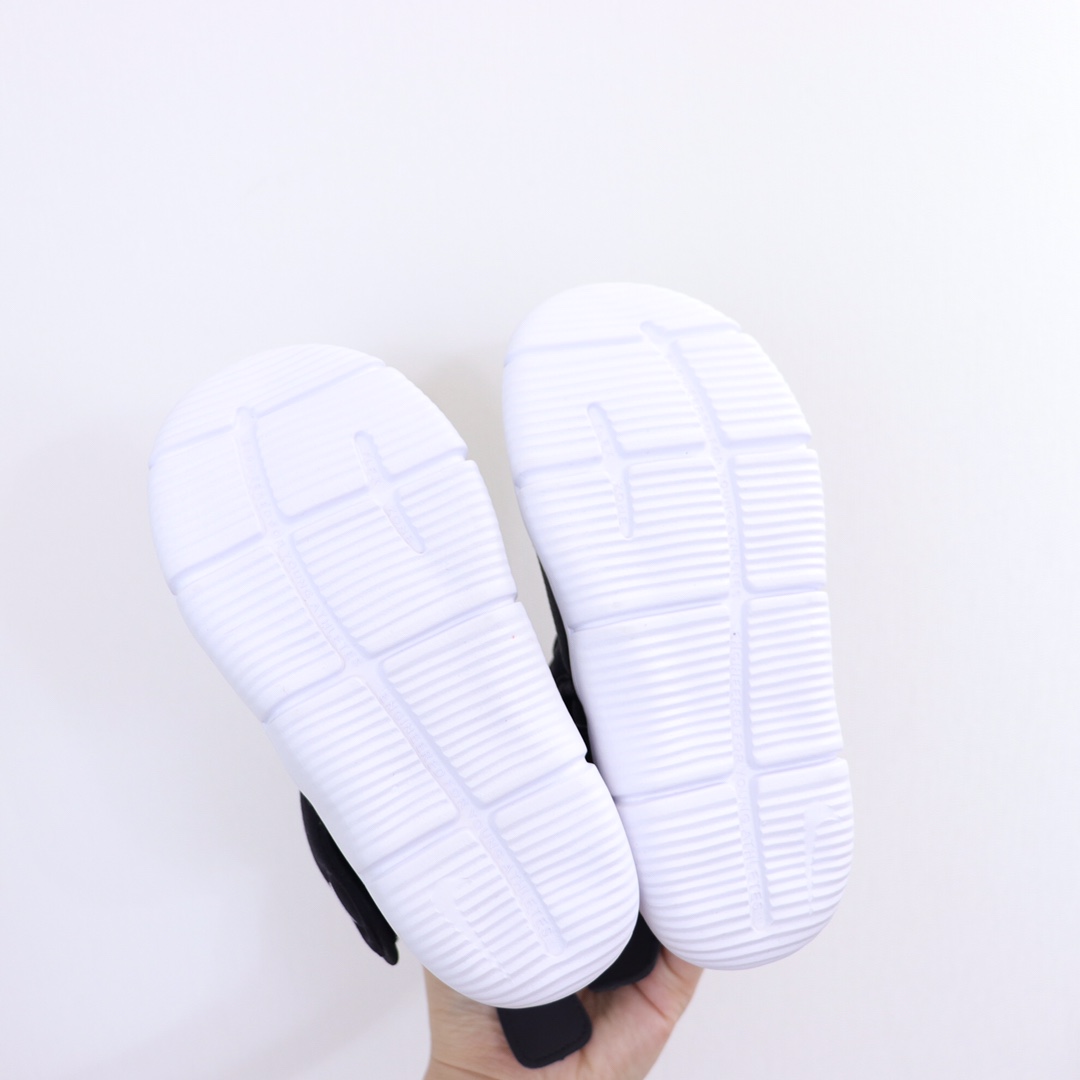 图片[9]-ＮＫ儿童雪地靴24-35 NK高帮加绒棉靴🔥厚厚的绒保暖舒适✔️加上大大的魔术贴超级方便打开自行穿脱.而且不怕压脚，整个脚都是舒适的在里面-选品中心