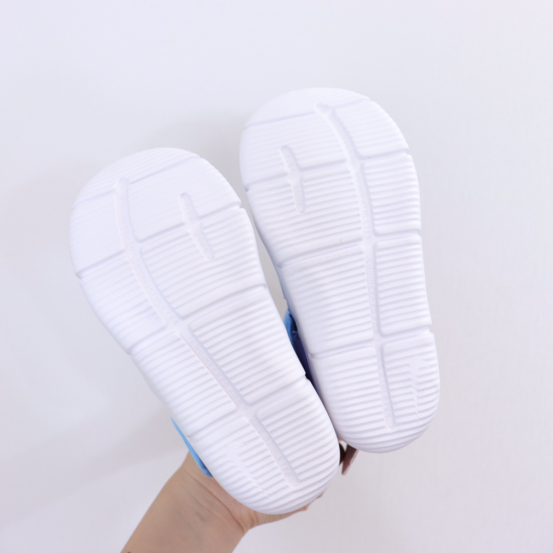 图片[9]-ＮＫ儿童雪地靴24-35 NK高帮加绒棉靴🔥厚厚的绒保暖舒适✔️加上大大的魔术贴超级方便打开自行穿脱.而且不怕压脚，整个脚都是舒适的在里面-选品中心