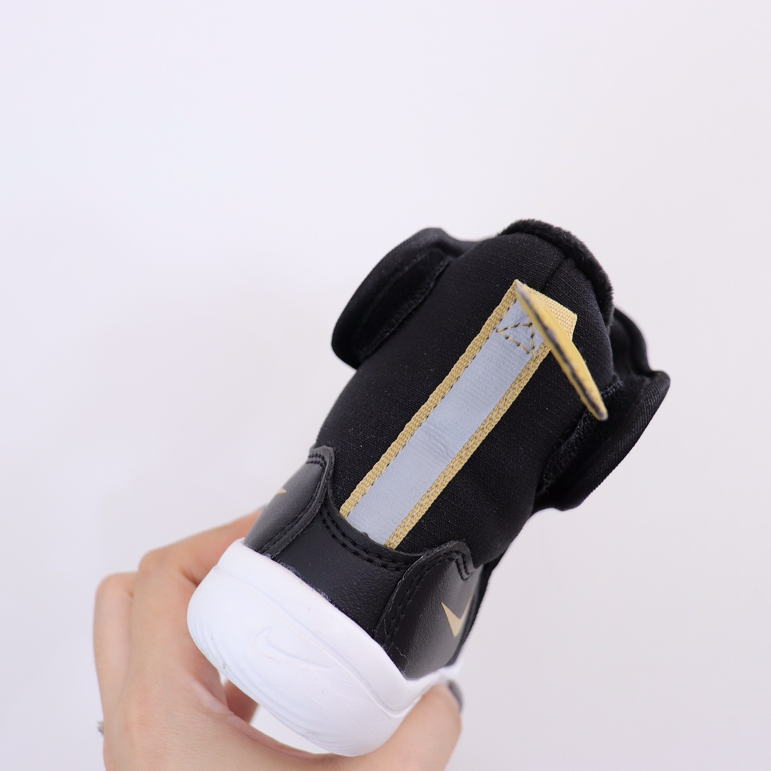 图片[5]-ＮＫ儿童雪地靴24-35 NK高帮加绒棉靴🔥厚厚的绒保暖舒适✔️加上大大的魔术贴超级方便打开自行穿脱.而且不怕压脚，整个脚都是舒适的在里面-选品中心