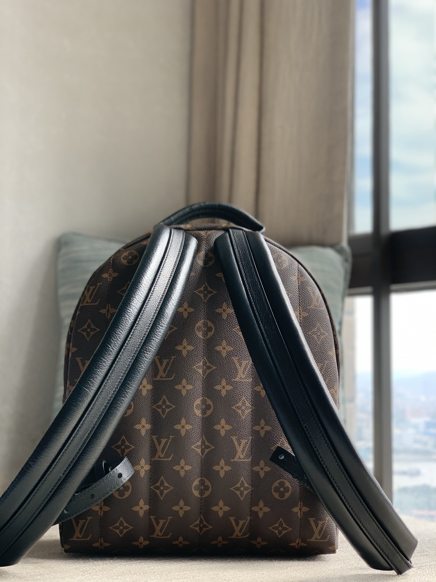 Louis Vuitton Official 24 new version on sale M44874