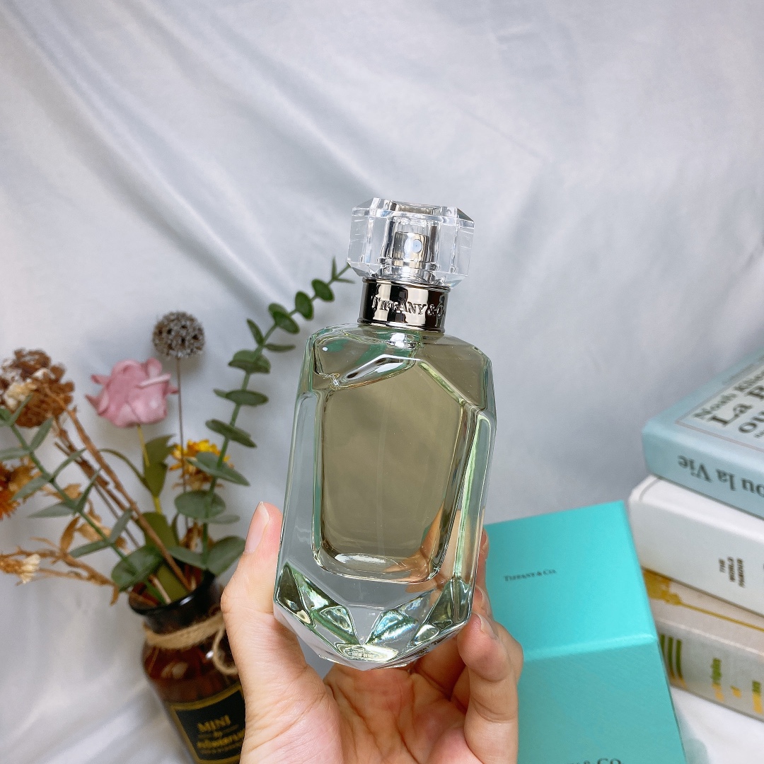 Tiffany & Co. Intense EDP 75ml - Oriental Floral Fragrance for Women 2 i1603116068 9736 1