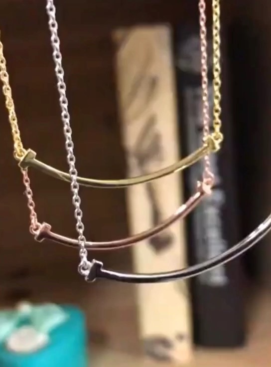 Tiffany & Co. Tiffany 微笑锁骨项链