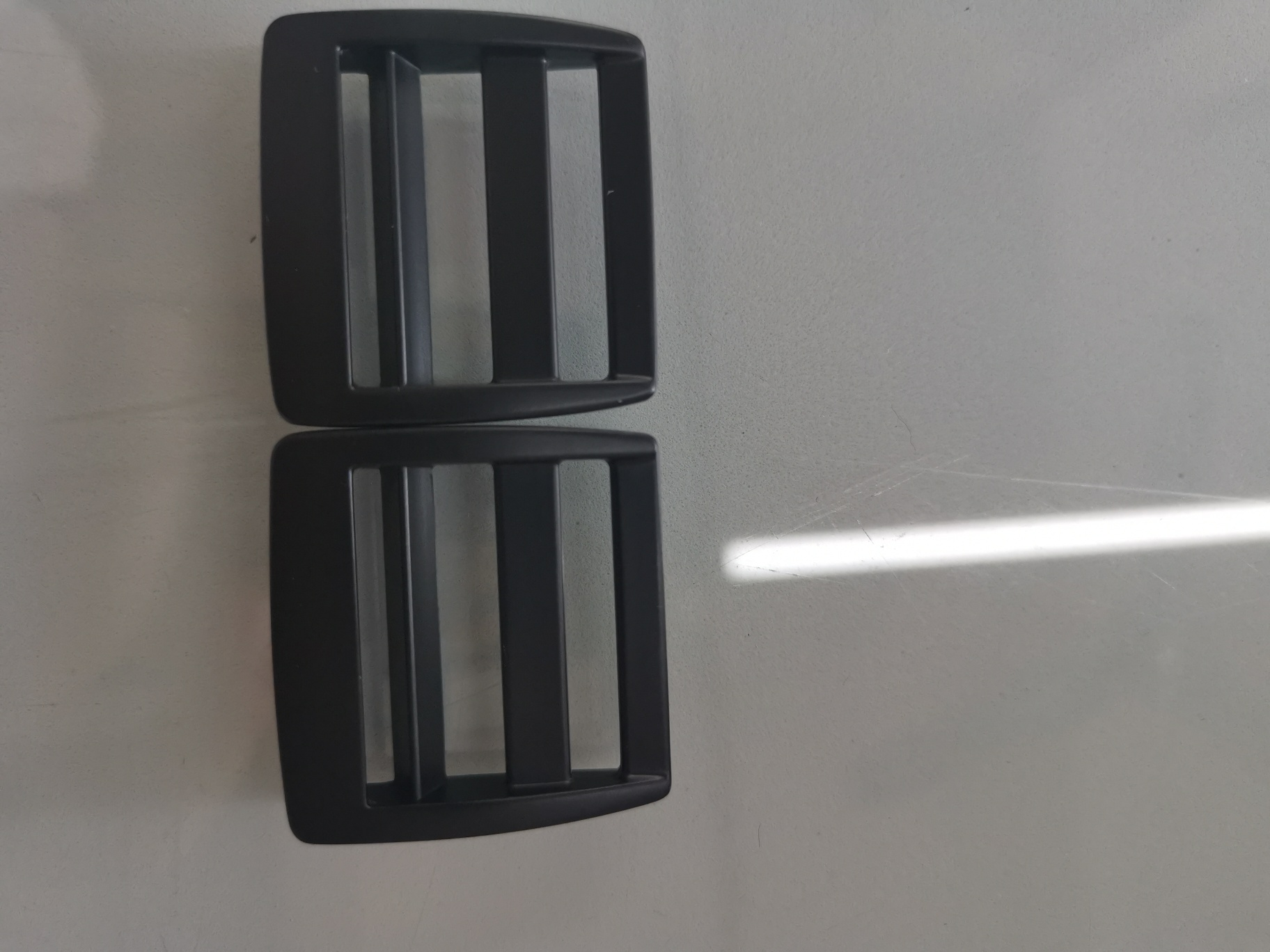 The strap buckle is painted, exported to Italy Dior backpack order, original backpack cutting picture