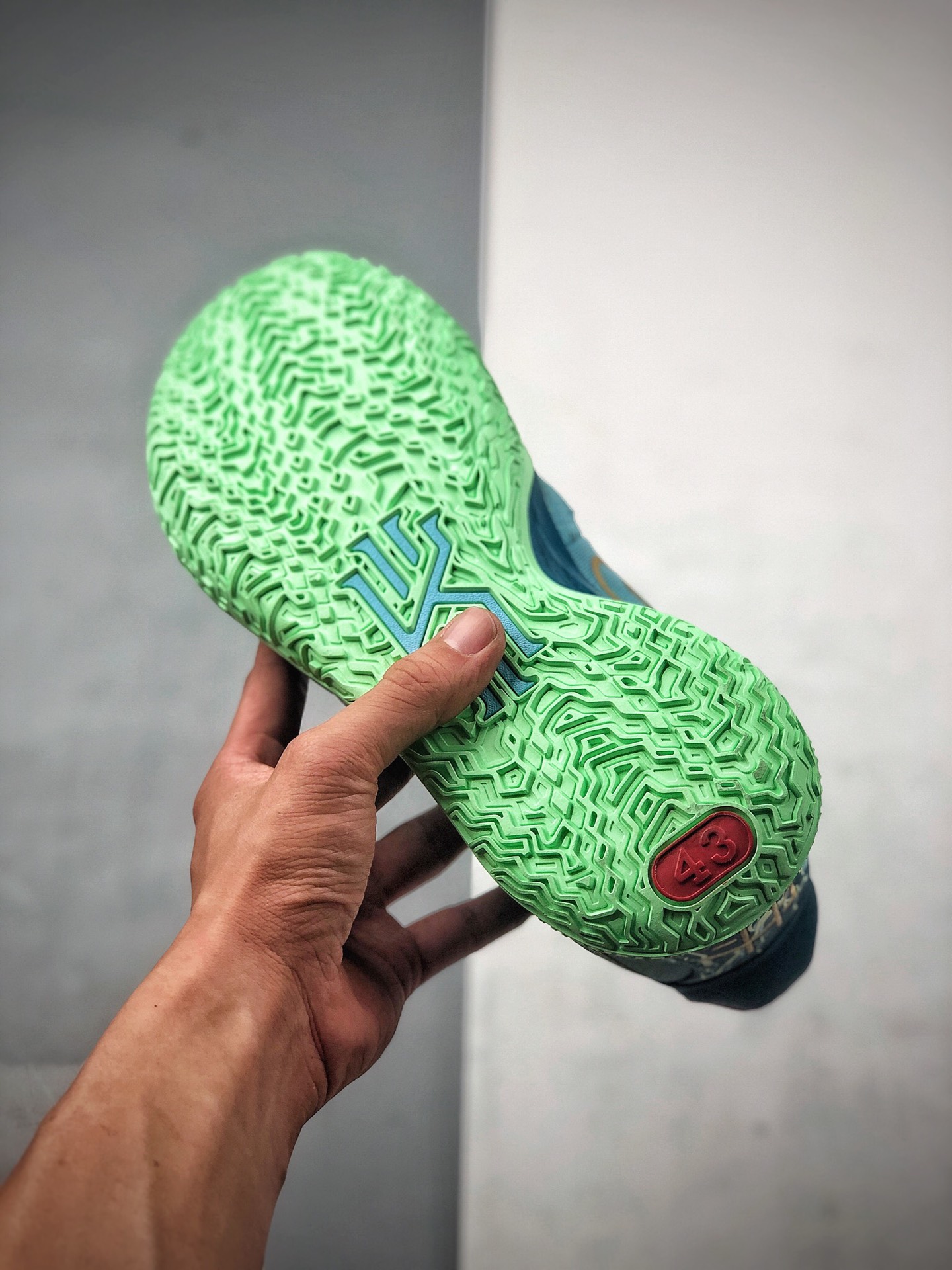 230 欧文全新七代 战靴耐克Nike Kyrie 7 PRE HEAT EP 欧文7代DC0588-400