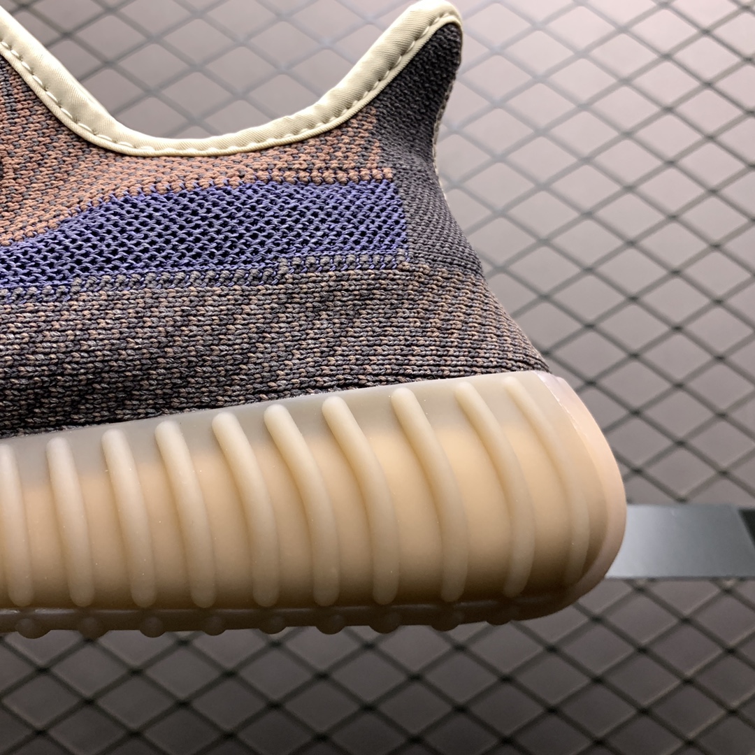 200 AD 阿迪达斯 Yeezy 350V2  侃爷椰子350新配色 H02795