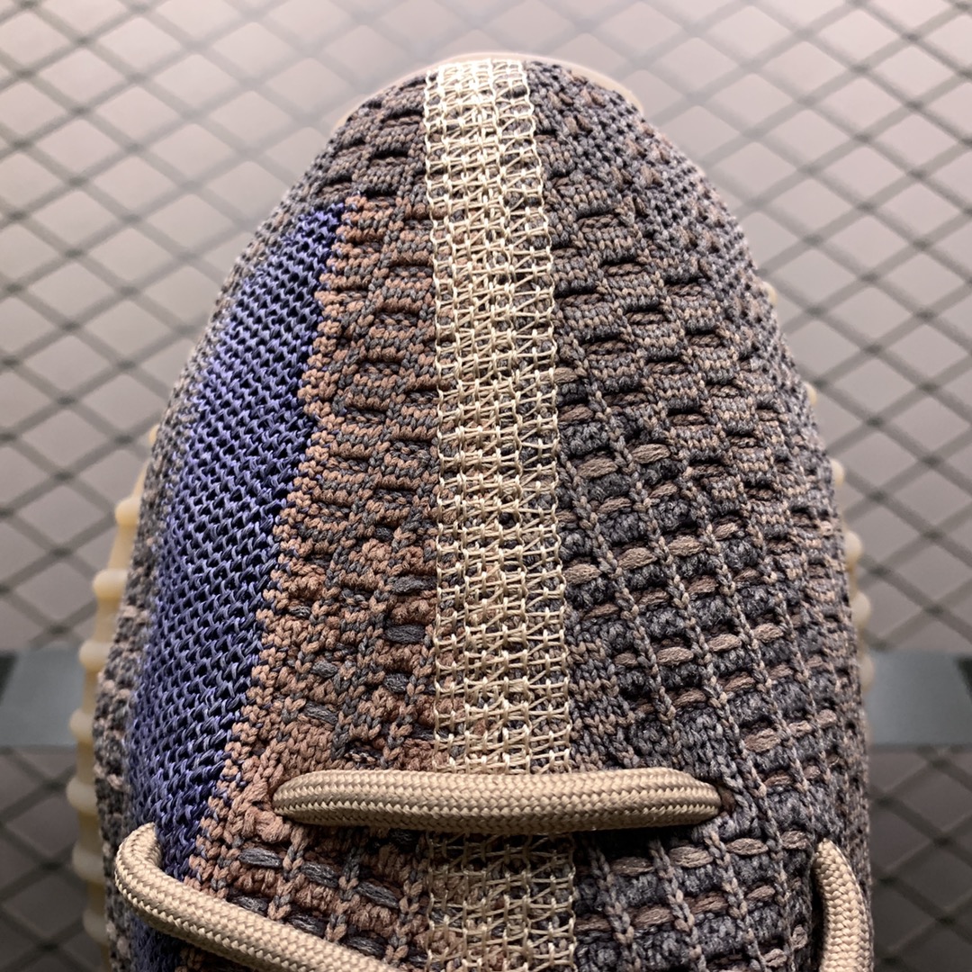 200 AD 阿迪达斯 Yeezy 350V2  侃爷椰子350新配色 H02795