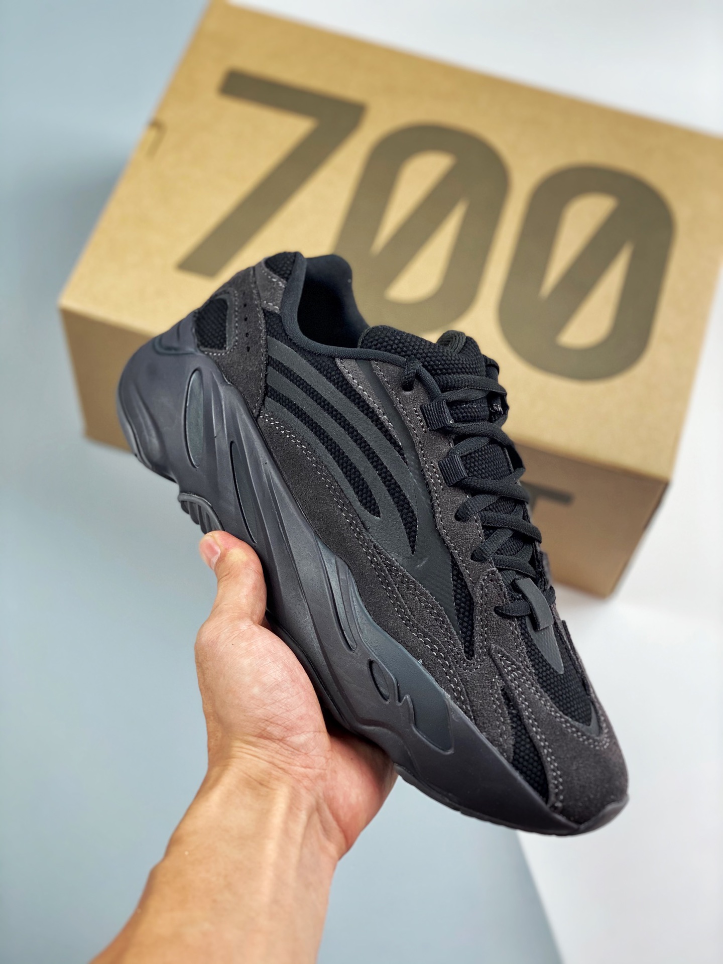G5 puro original, creando el más alto reconocimiento en toda la red‼️ Yeezy Boost 700 V2 Vanta Black Warrior, número de…