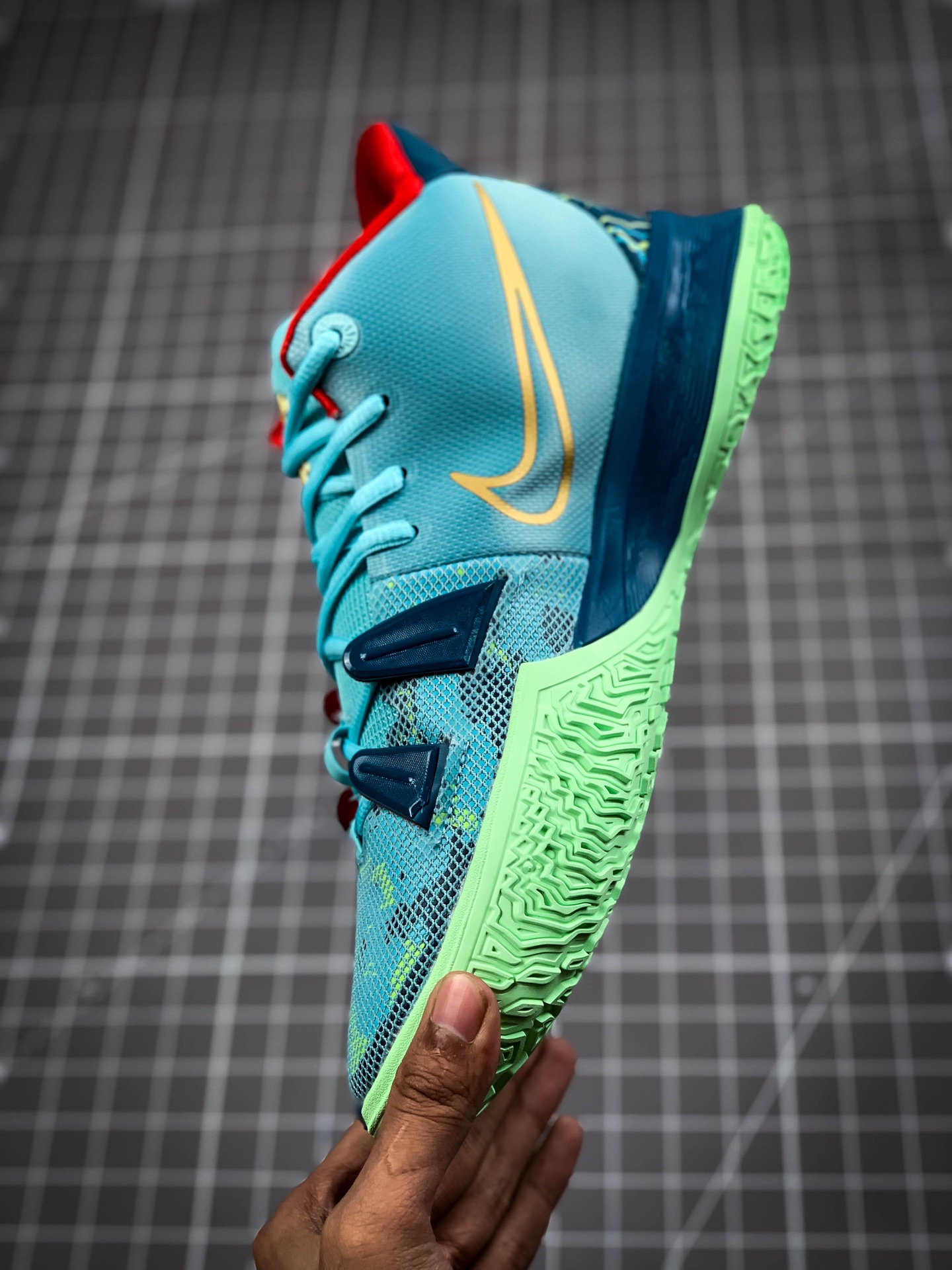 230 耐克Nike Kyrie 7 Pre Heat 欧文7时尚休闲运动篮球鞋搭载Air Zoom Turbo气垫DC0588-002