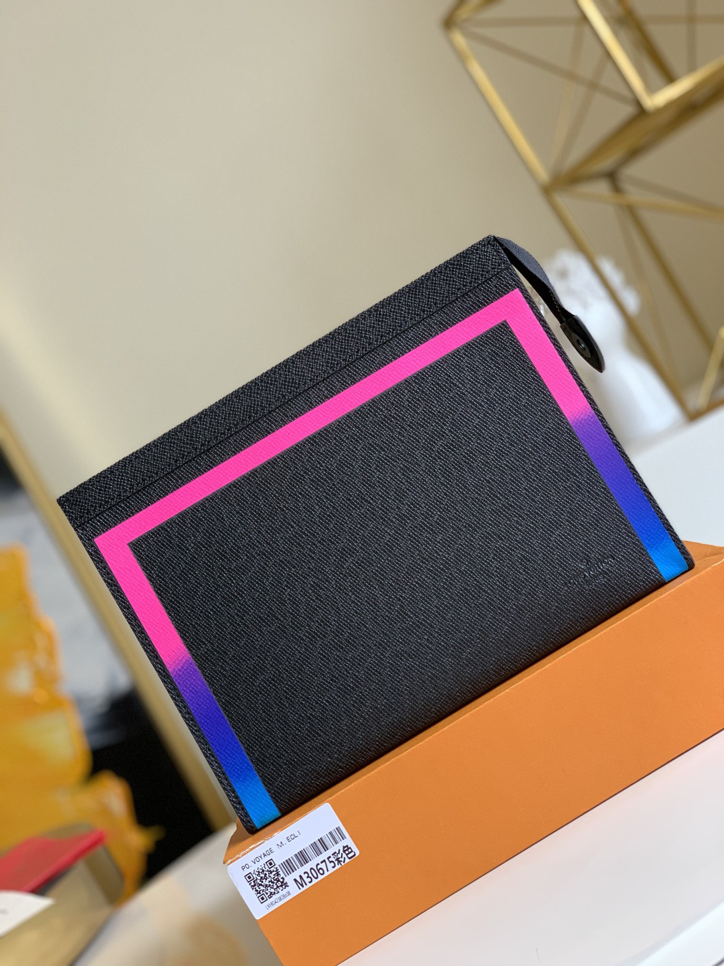 NO:396285,[Double Eleven Welfare Shopping] Brand new bag size 26cm, feedback price with box, LV [original leather], louis vuitton19860909【双十一福利抢购】全新包 尺寸26cm 回馈价配盒子,LV【原厂皮】,louis vuitton,Bag