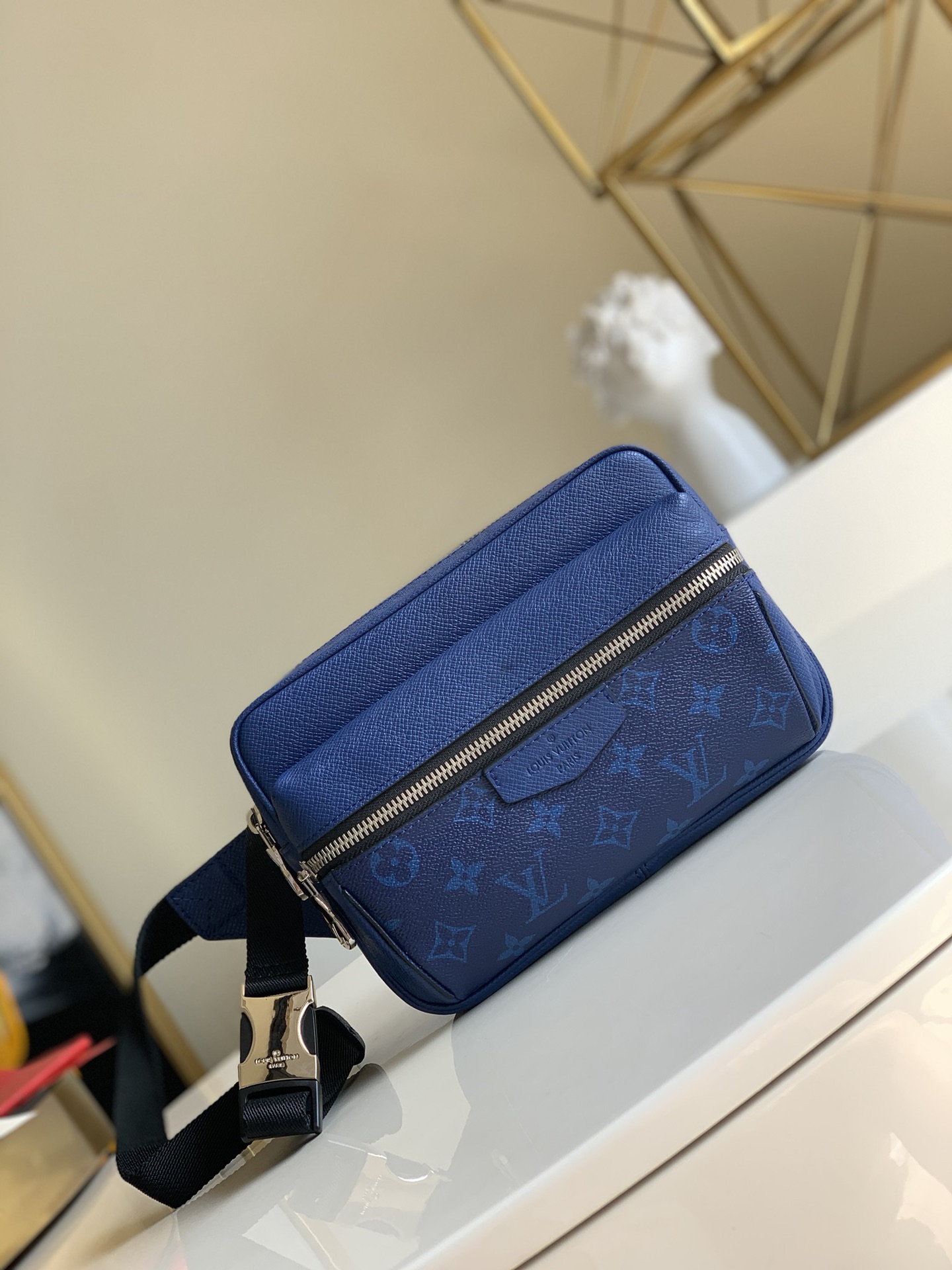 NO:396268,[Double Eleven Welfare Shopping] Brand new bag Size 21cm Reward price No packaging, LV [original leather], louis vuitton19860909【双十一福利抢购】全新包 尺寸21cm 回馈价 没有配包装,LV【原厂皮】,louis vuitton,Bag