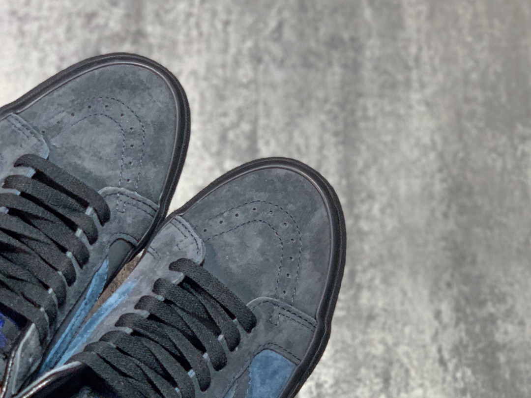 160  余文乐主理品牌Madness联名 Madness x Vans SK8-Mid  余文乐 黑蓝麂皮中帮硫化板鞋