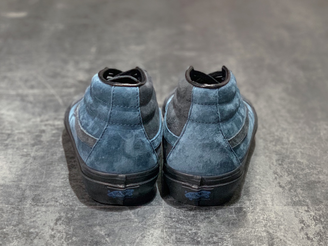 160  余文乐主理品牌Madness联名 Madness x Vans SK8-Mid  余文乐 黑蓝麂皮中帮硫化板鞋