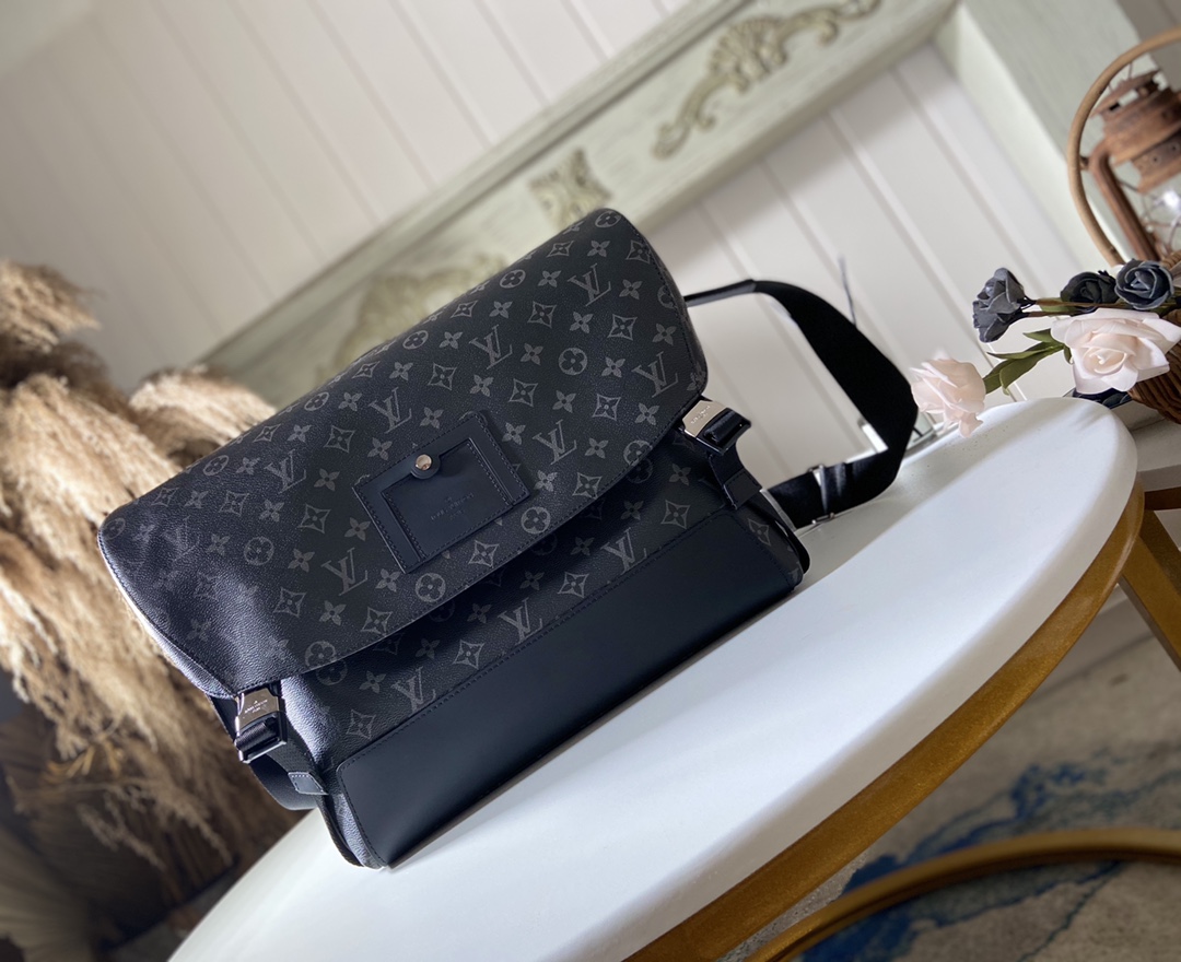 Louis Vuitton Messenger Bags Black Monogram Eclipse Canvas M40510